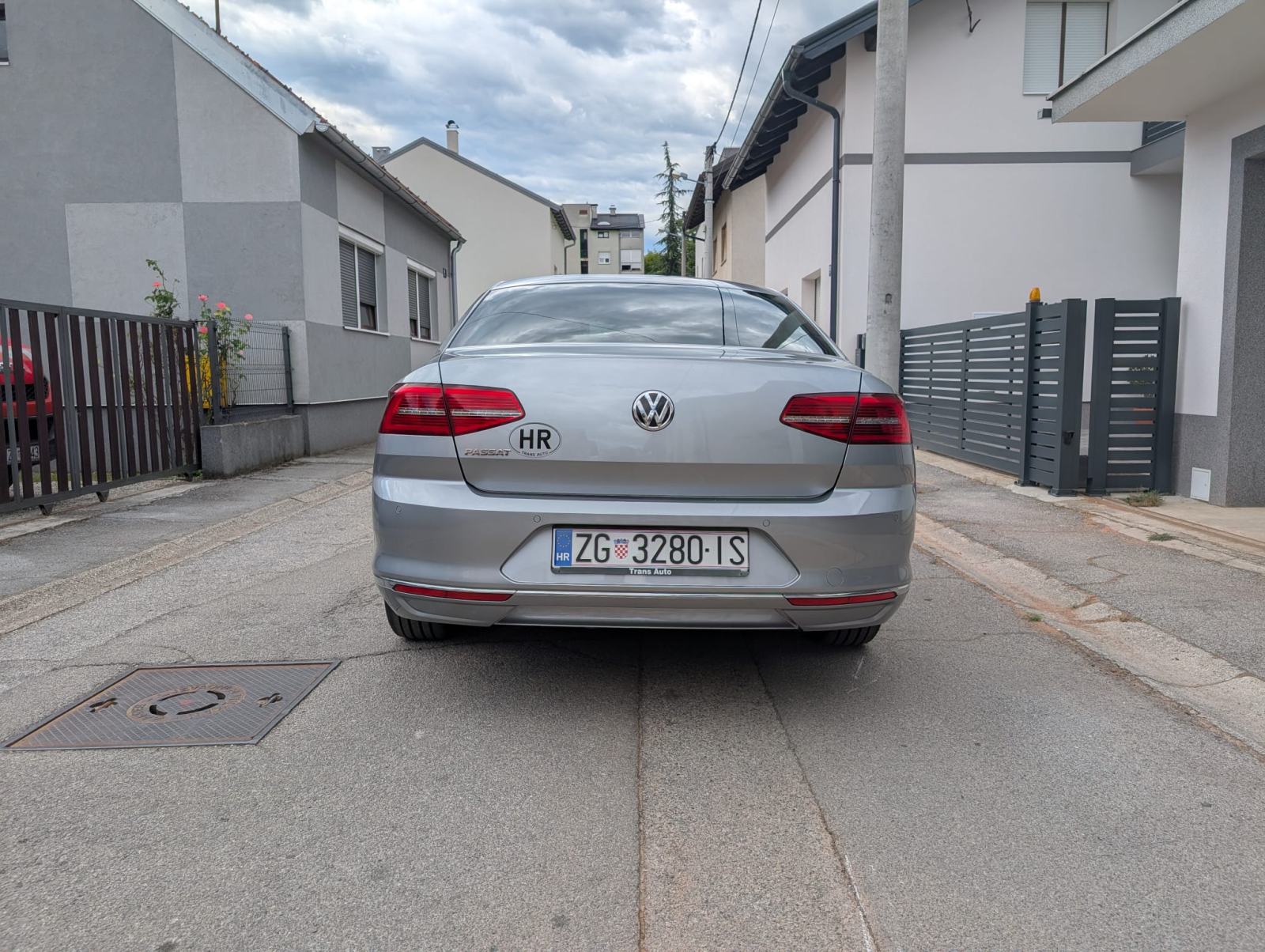 VW Passat 1.4 TSI ACT DSG Highline, u odličnom stanju, reg. 05/2027, fotografija 6