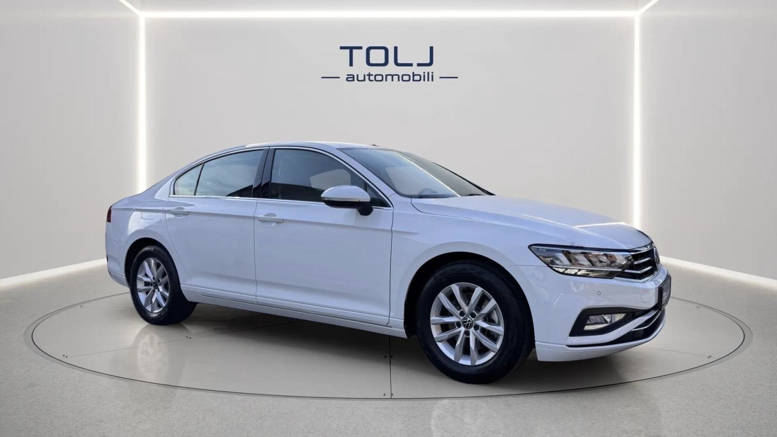 VW PASSAT 1,5 TSI *60.650KM* *PDV* *1.VL* *HR AUTO* *SERVISNA*, fotografija 2