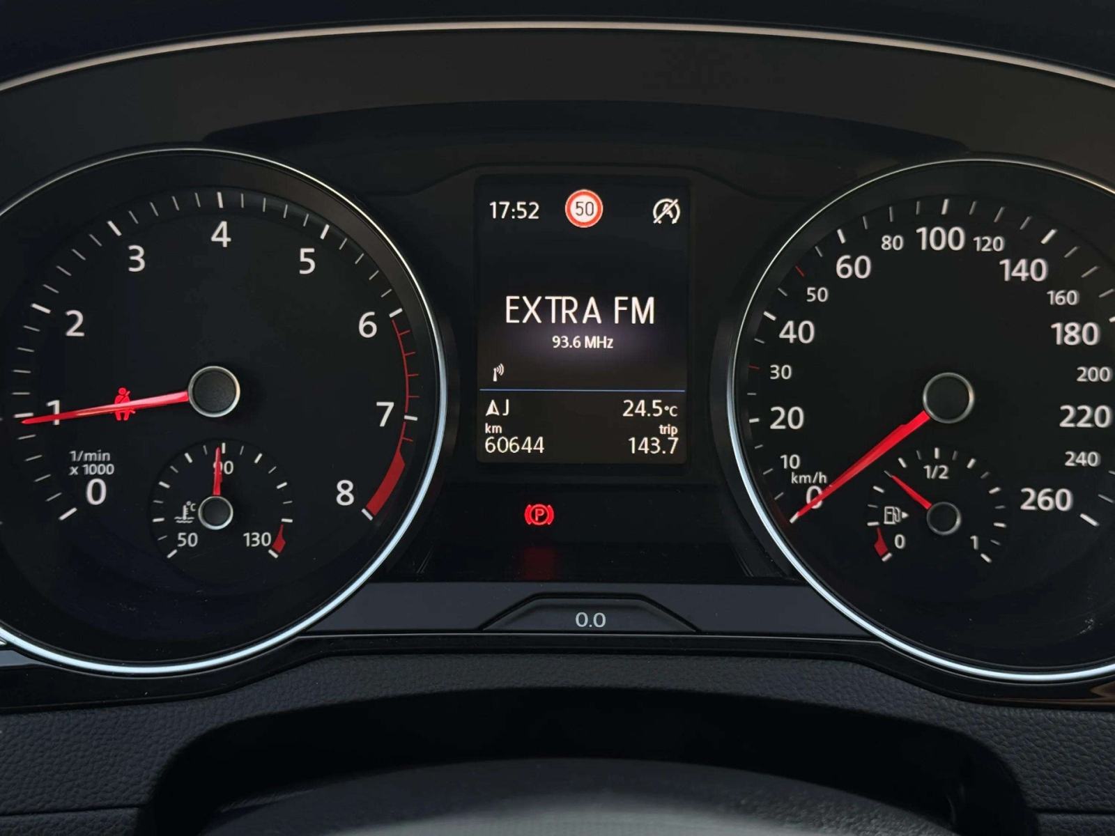 VW PASSAT 1,5 TSI *60.650KM* *PDV* *1.VL* *HR AUTO* *SERVISNA*, fotografija 7