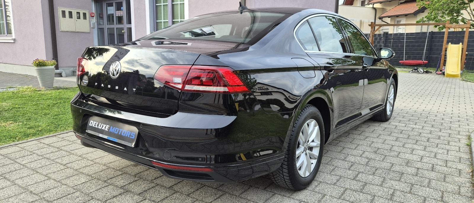 VW Passat 1,5 TSI DSG HR VOZILO KAO NOVO 1VLASNIK, fotografija 5