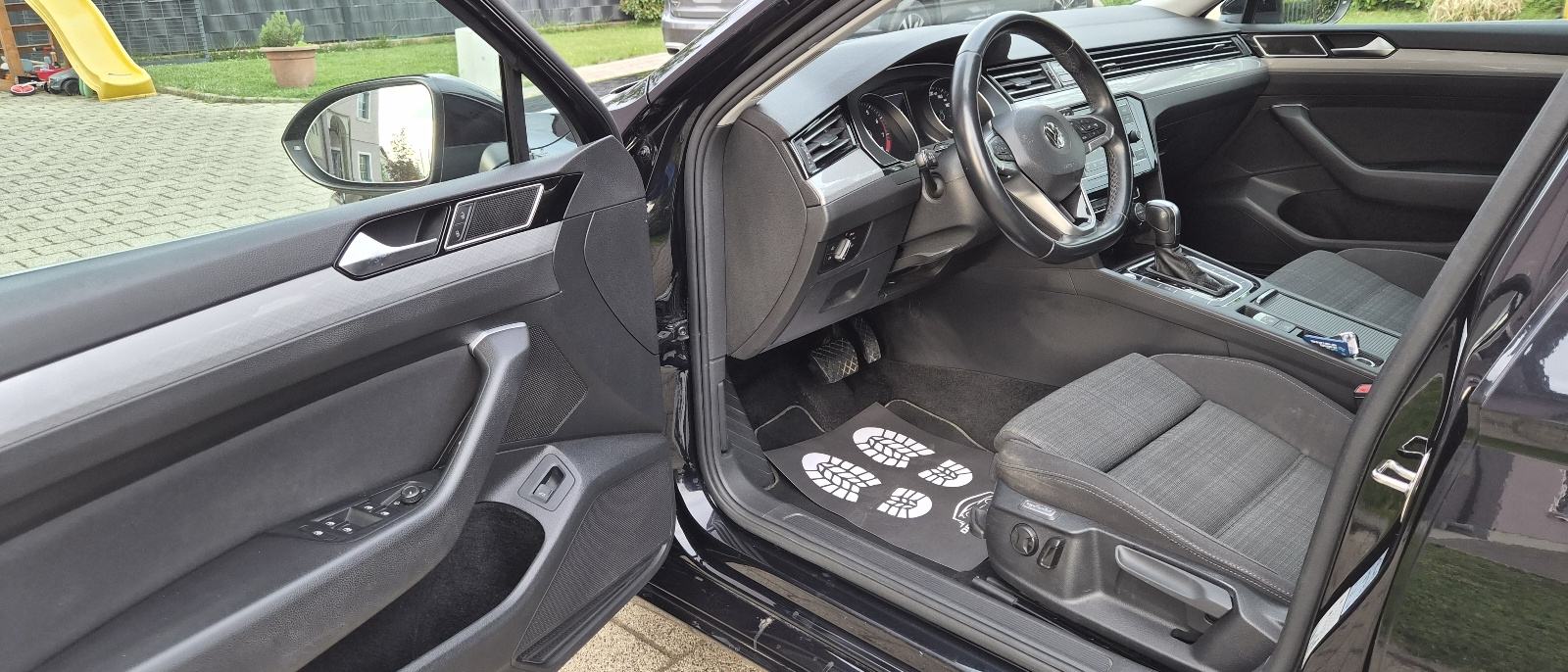 VW Passat 1,5 TSI DSG HR VOZILO KAO NOVO 1VLASNIK, fotografija 11