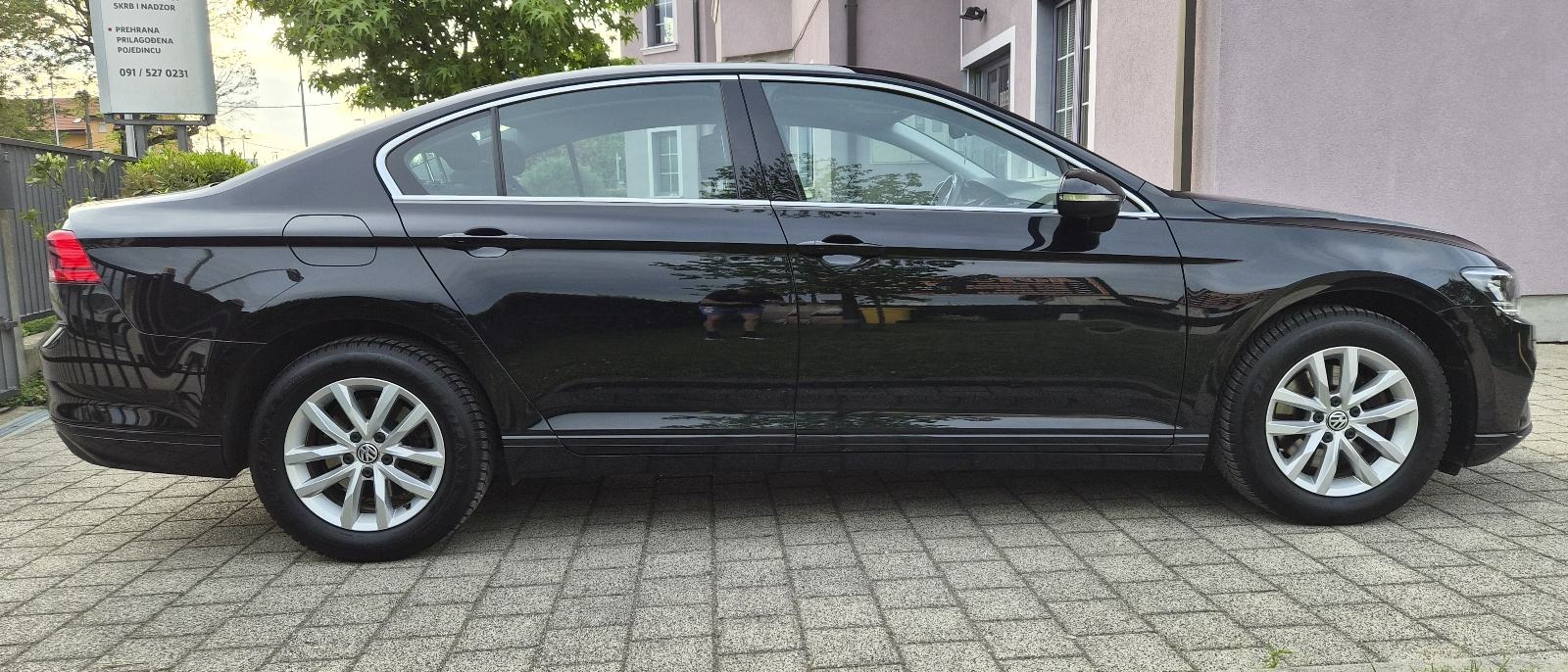 VW Passat 1,5 TSI DSG HR VOZILO KAO NOVO 1VLASNIK, fotografija 4