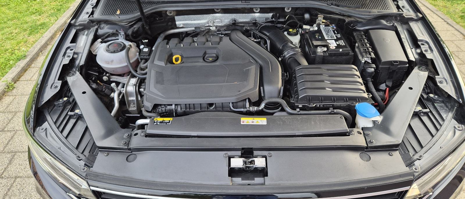 VW Passat 1,5 TSI DSG HR VOZILO KAO NOVO 1VLASNIK, fotografija 9