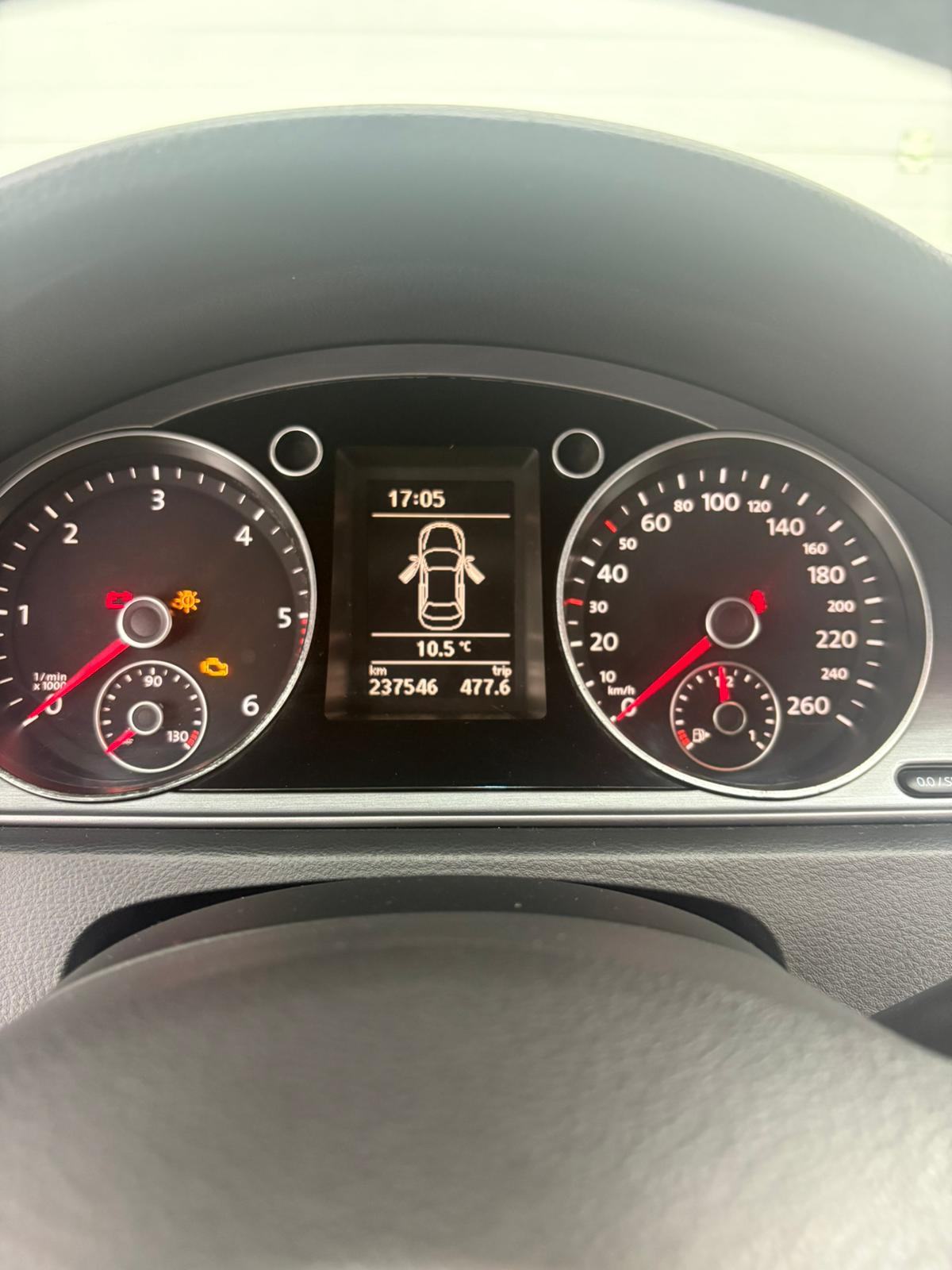 VW Passat 1,6 TDI 2011, prvi vlasnik, fotografija 17