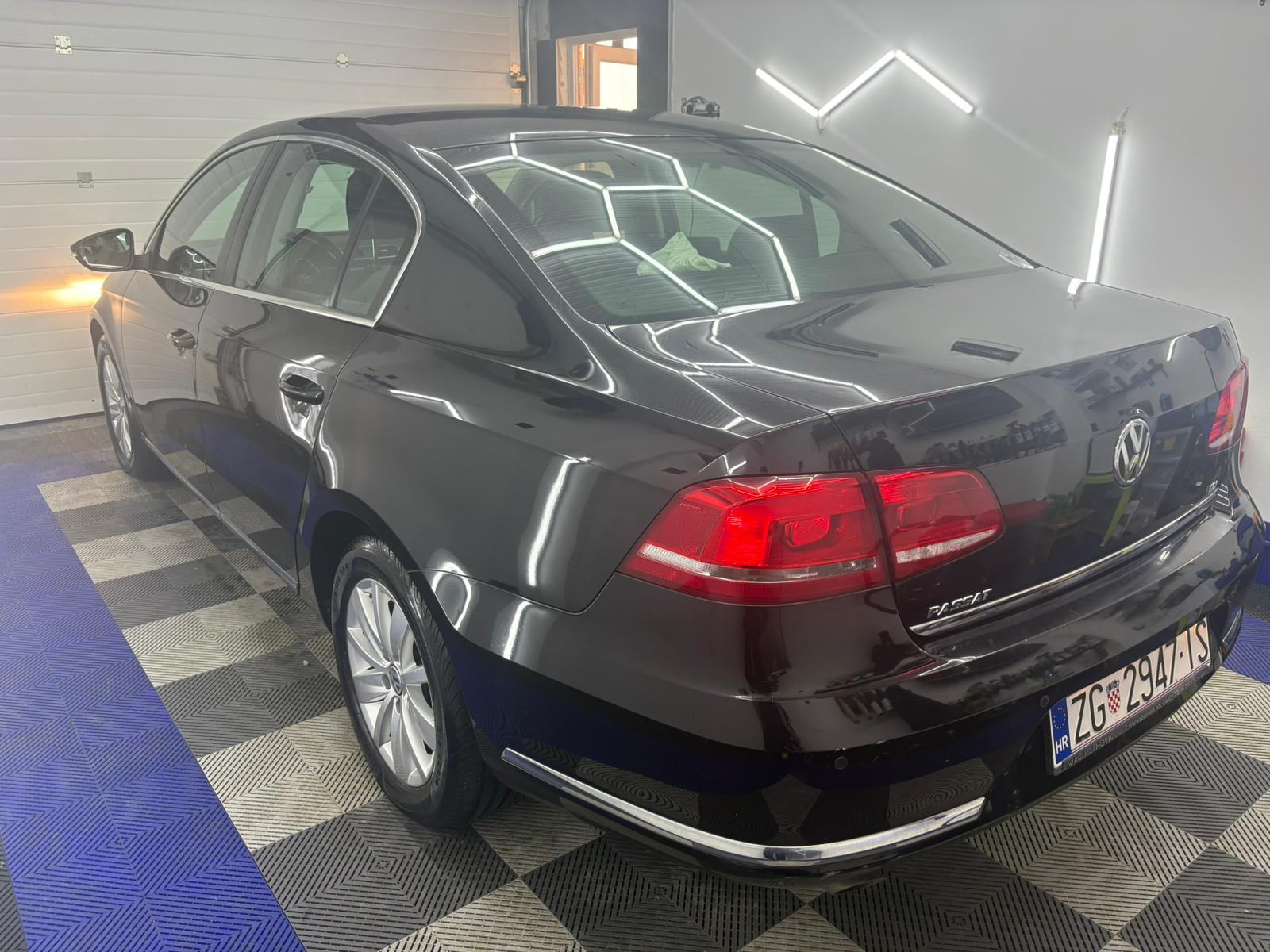 VW Passat 1,6 TDI 2011, prvi vlasnik, fotografija 9