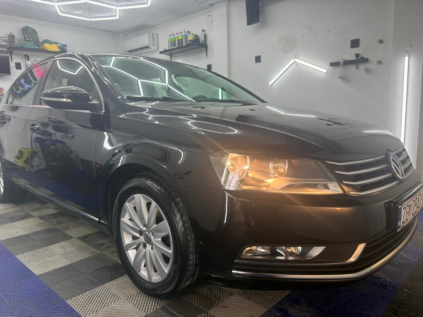 VW Passat 1,6 TDI 2011, prvi vlasnik, fotografija 2