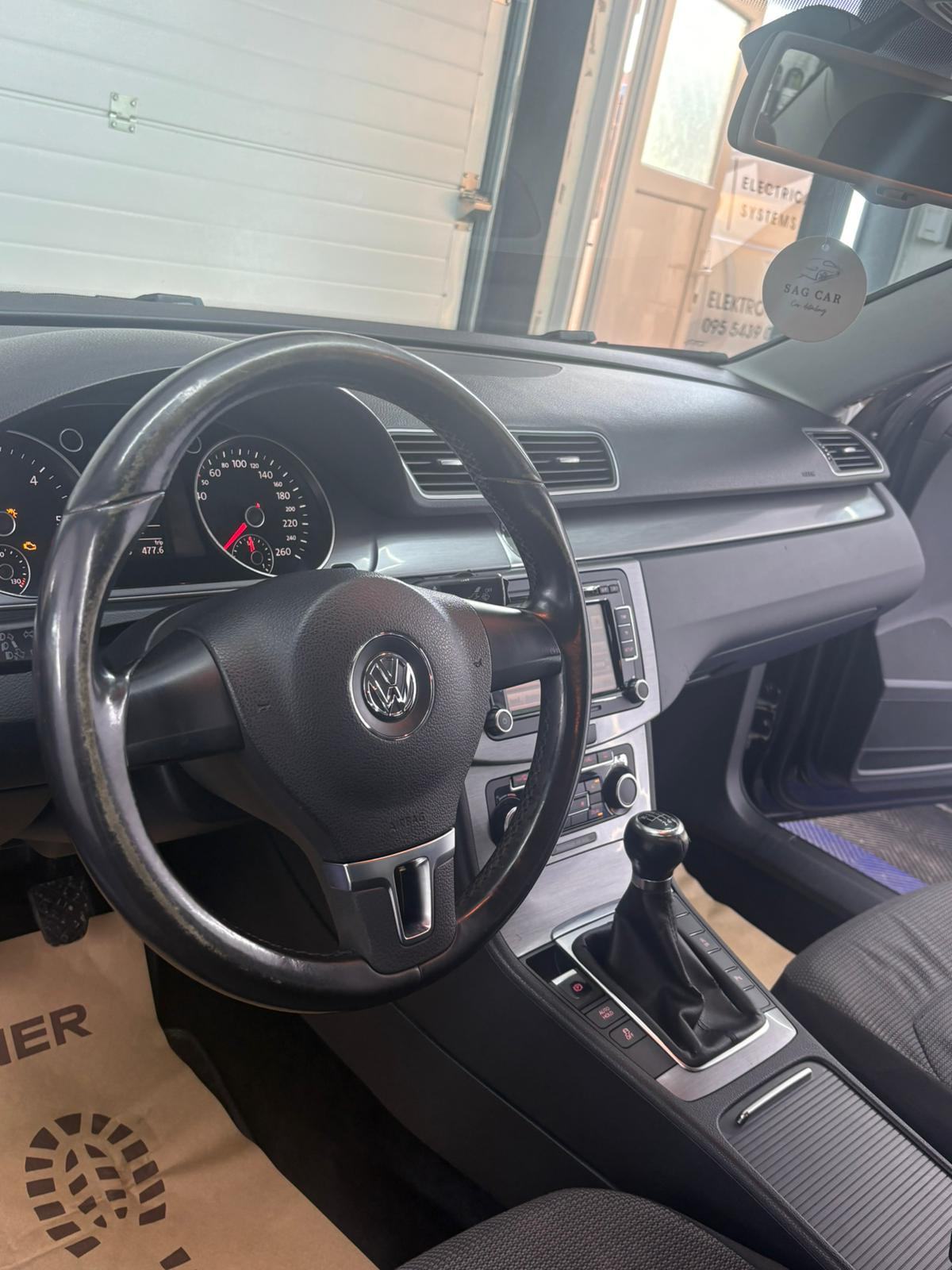 VW Passat 1,6 TDI 2011, prvi vlasnik, fotografija 18