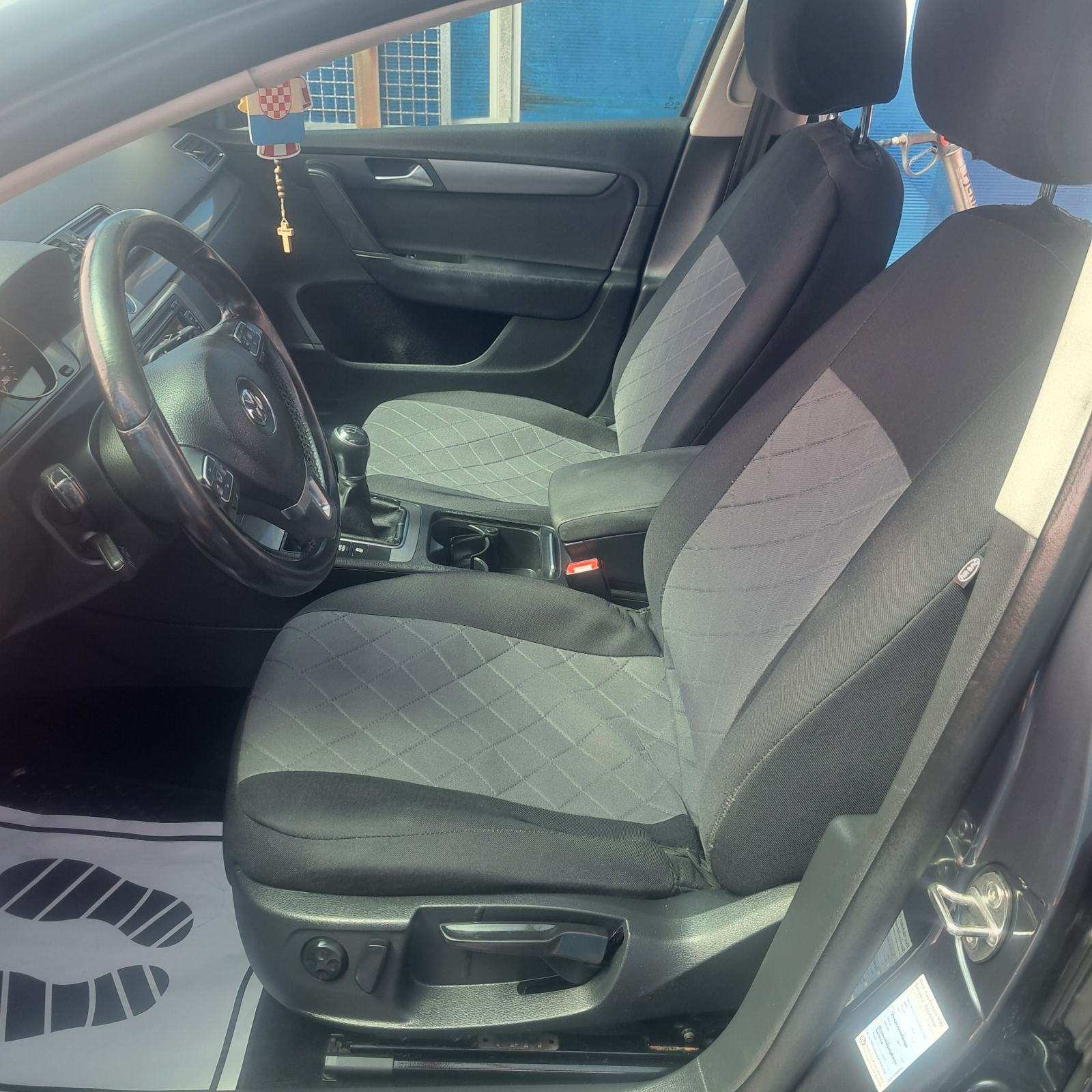 VW Passat 1,6 TDI 2014.godina, 77kw, 105ks, fotografija 9