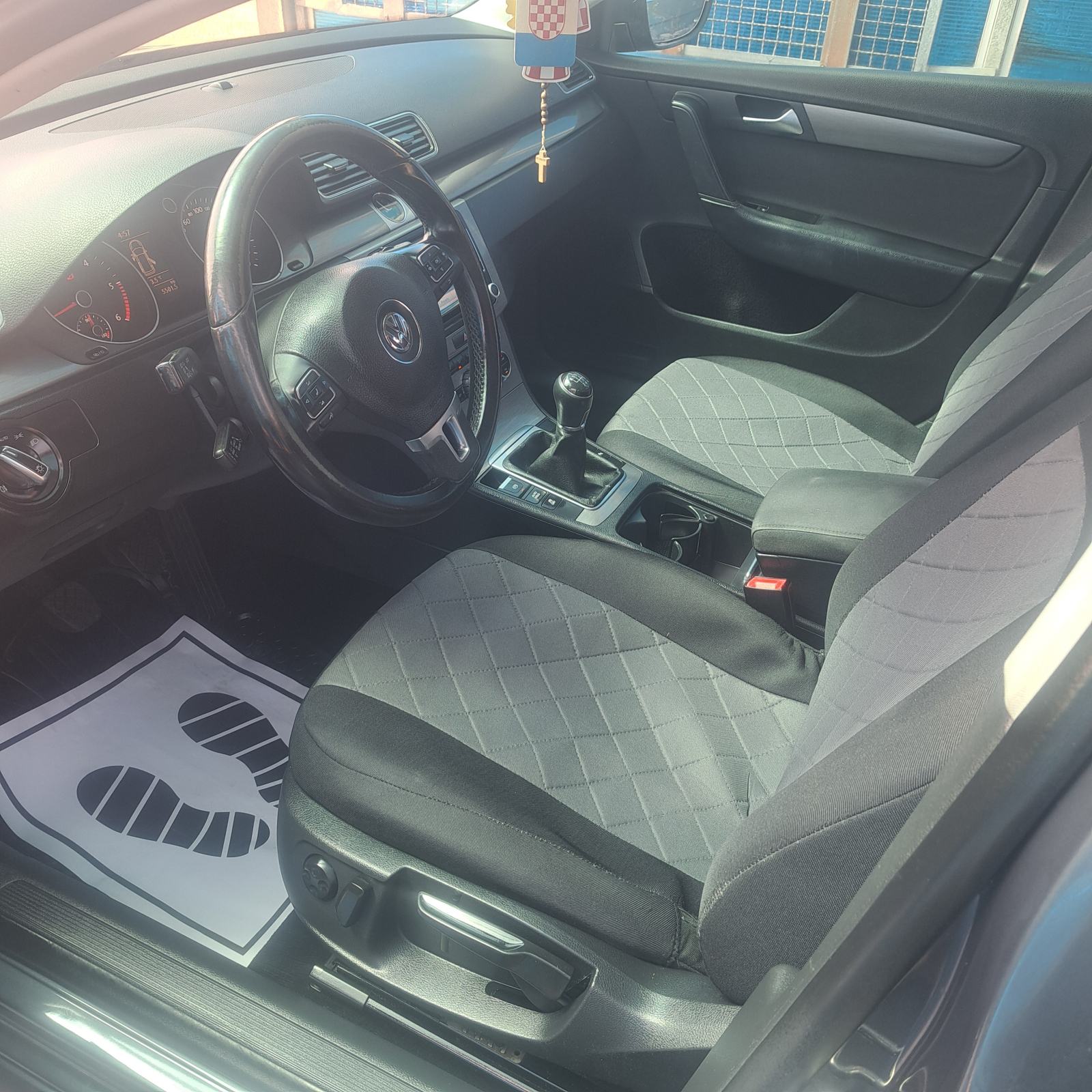VW Passat 1,6 TDI 2014.godina, 77kw, 105ks, fotografija 8