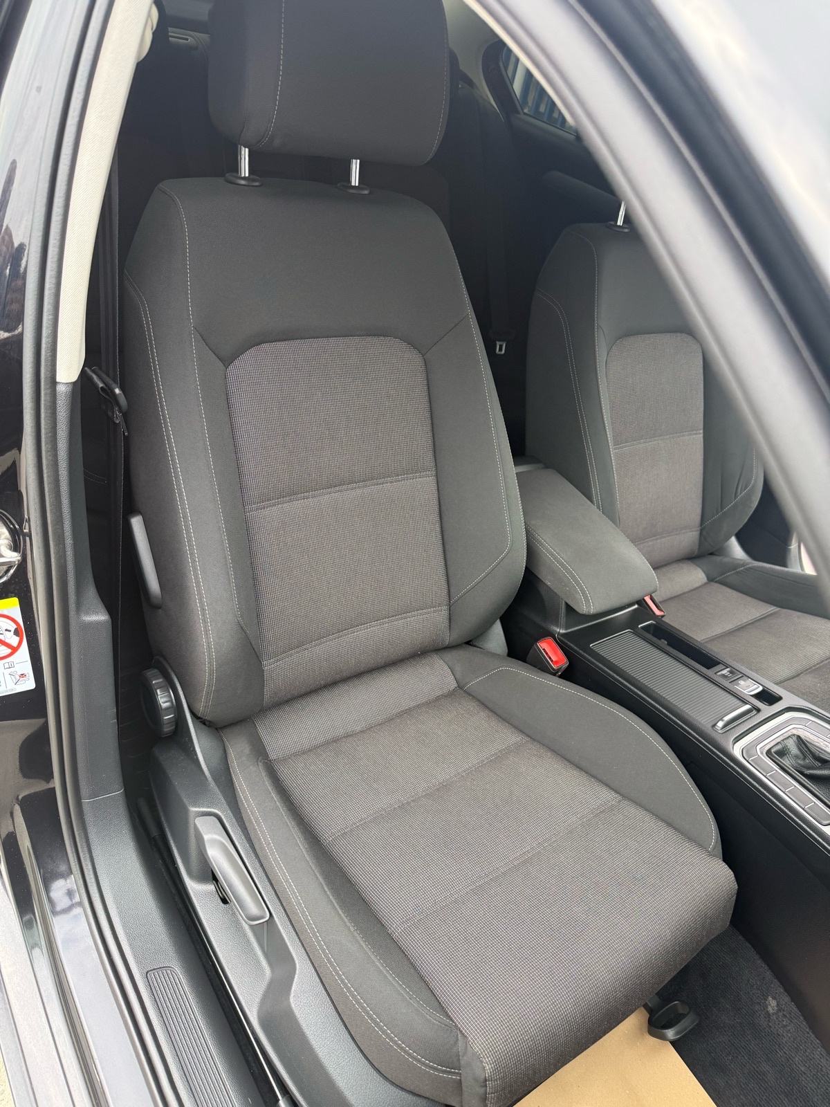 VW Passat 1,6 TDI DSG, fotografija 13