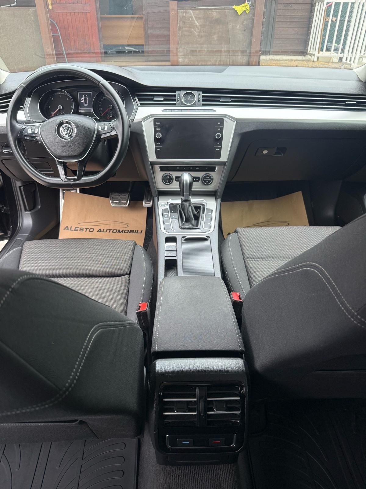VW Passat 1,6 TDI DSG, fotografija 17