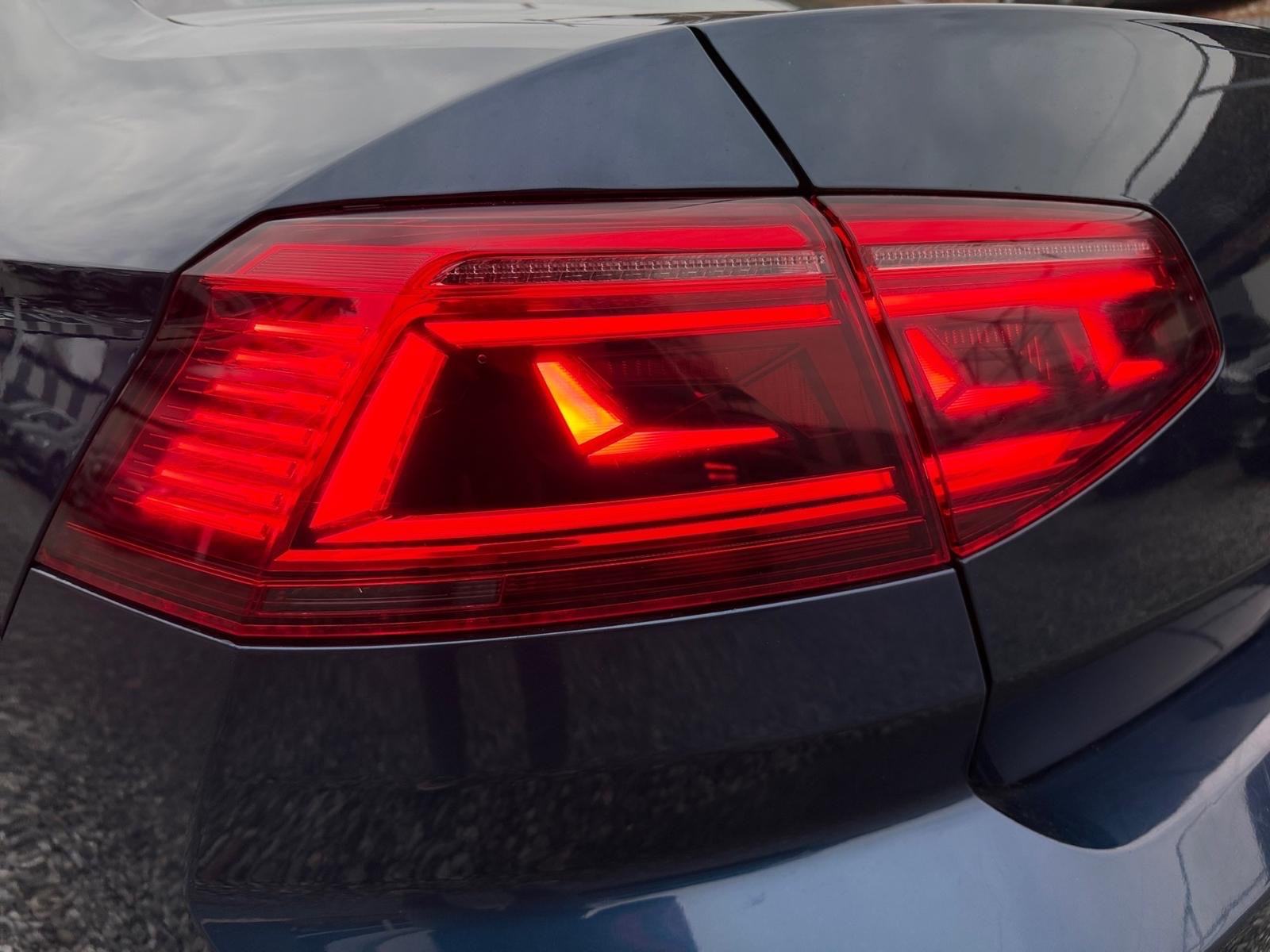 VW Passat 1,6 TDI DSG FULL LED MATRIX AMBIENTE LED, fotografija 11