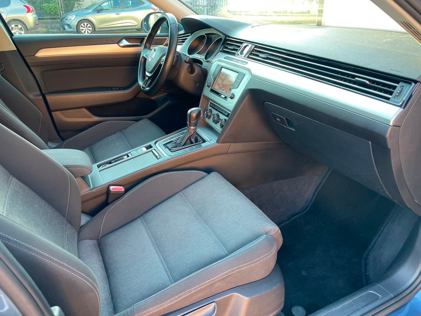VW Passat 1,6 TDI BMT DSG automatik,NAVI,2015 GOD.. 9.500€, fotografija 19