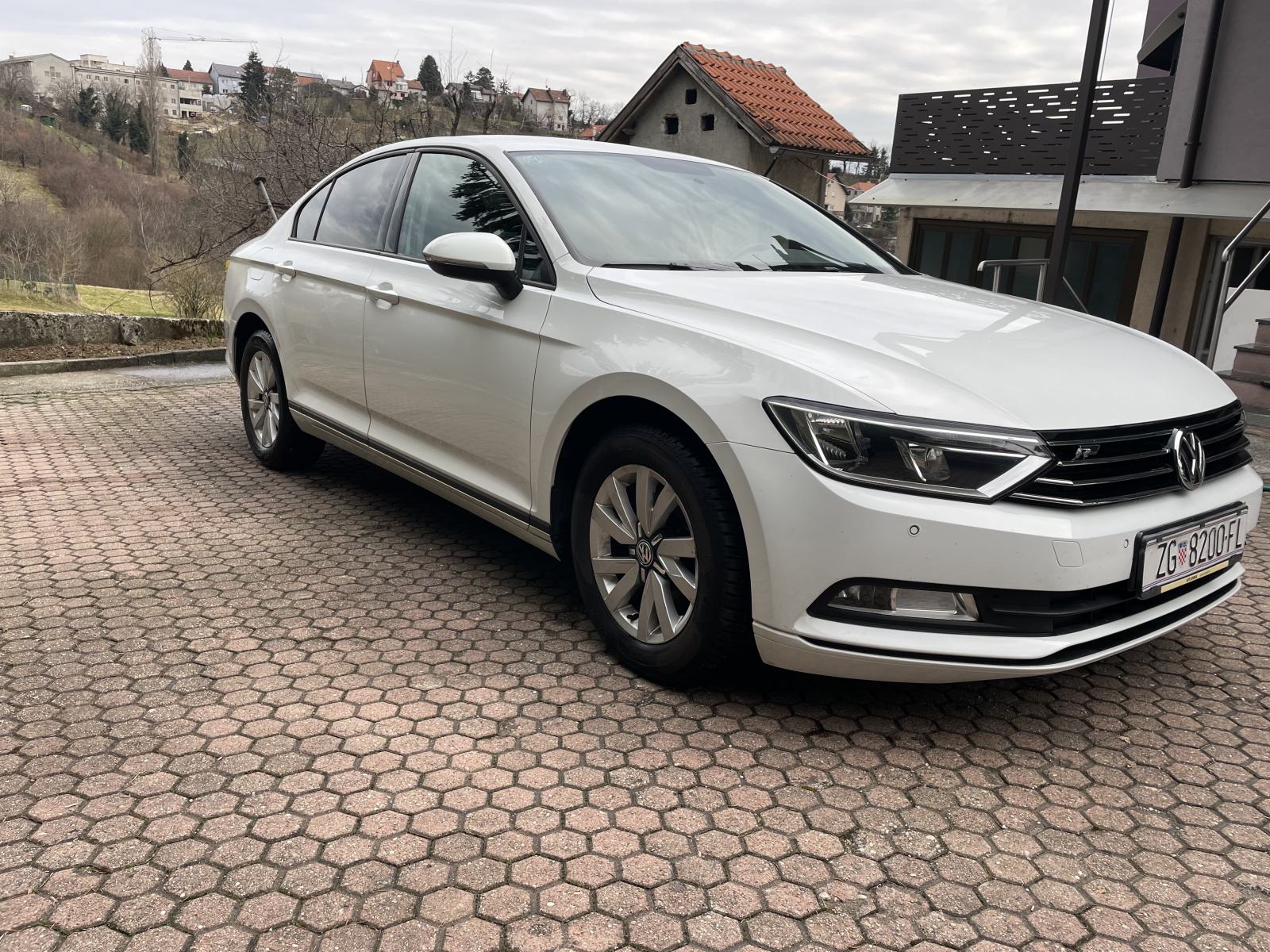 VW Passat 1,6 TDI BMT DSG, fotografija 4
