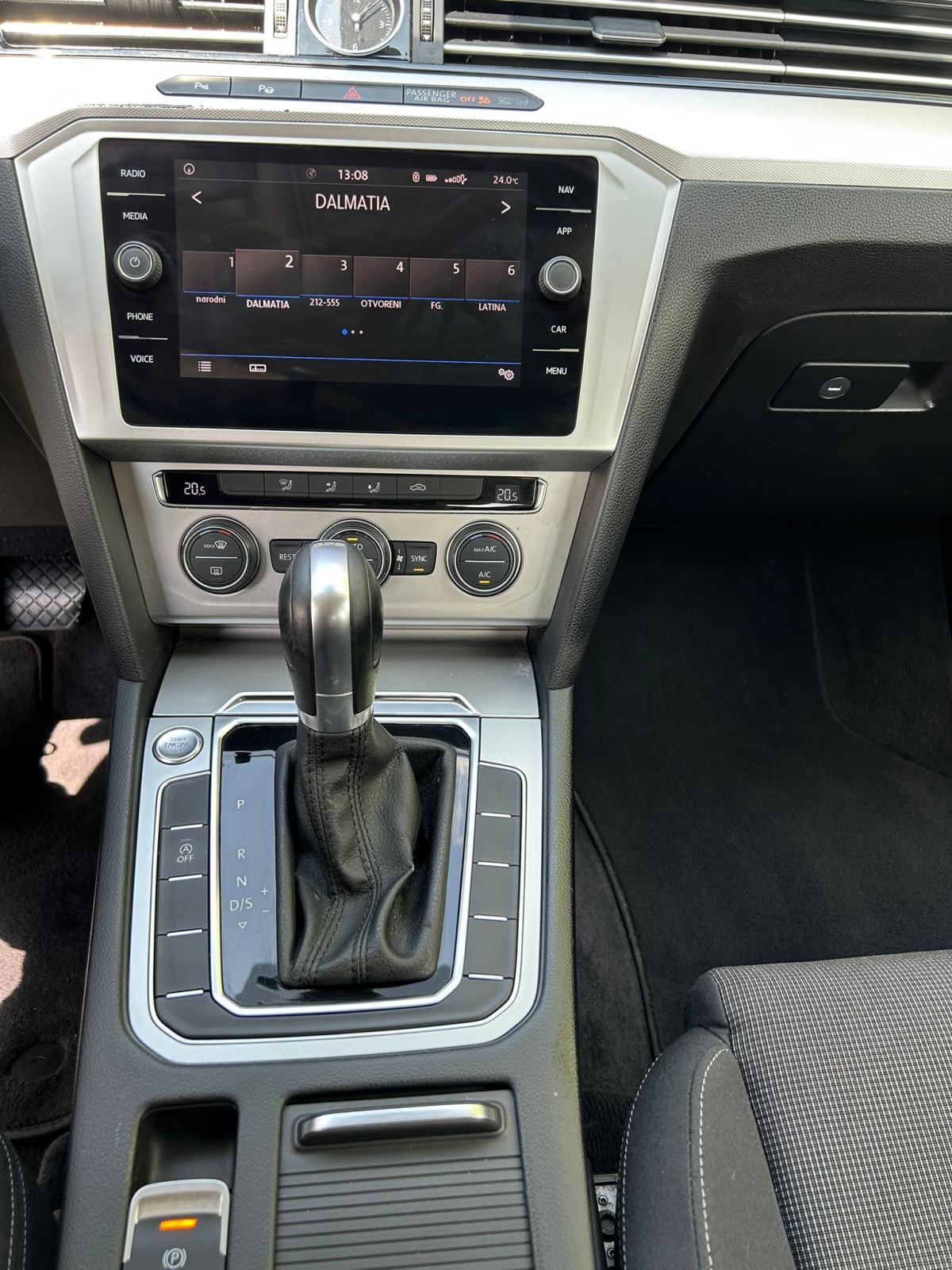 VW Passat 1,6 TDI BMT DSG automatik, fotografija 13