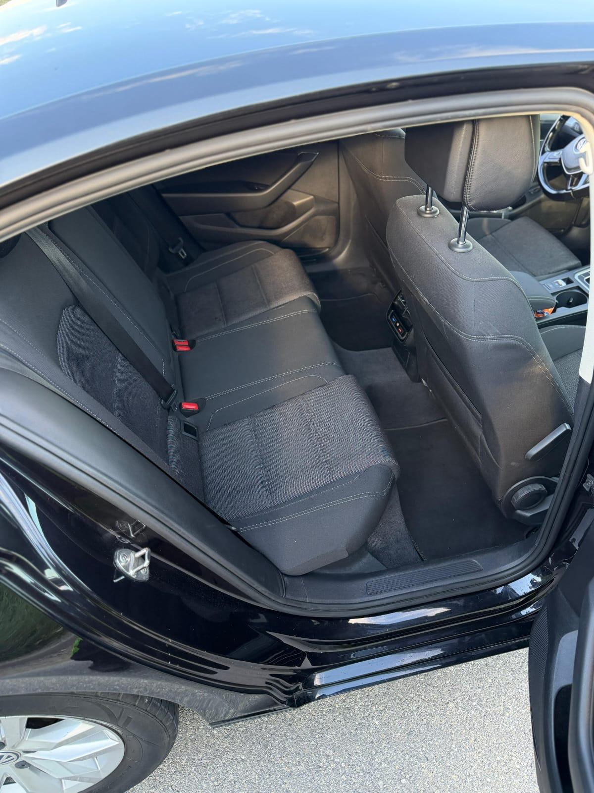 VW Passat 1,6 TDI BMT DSG, fotografija 9