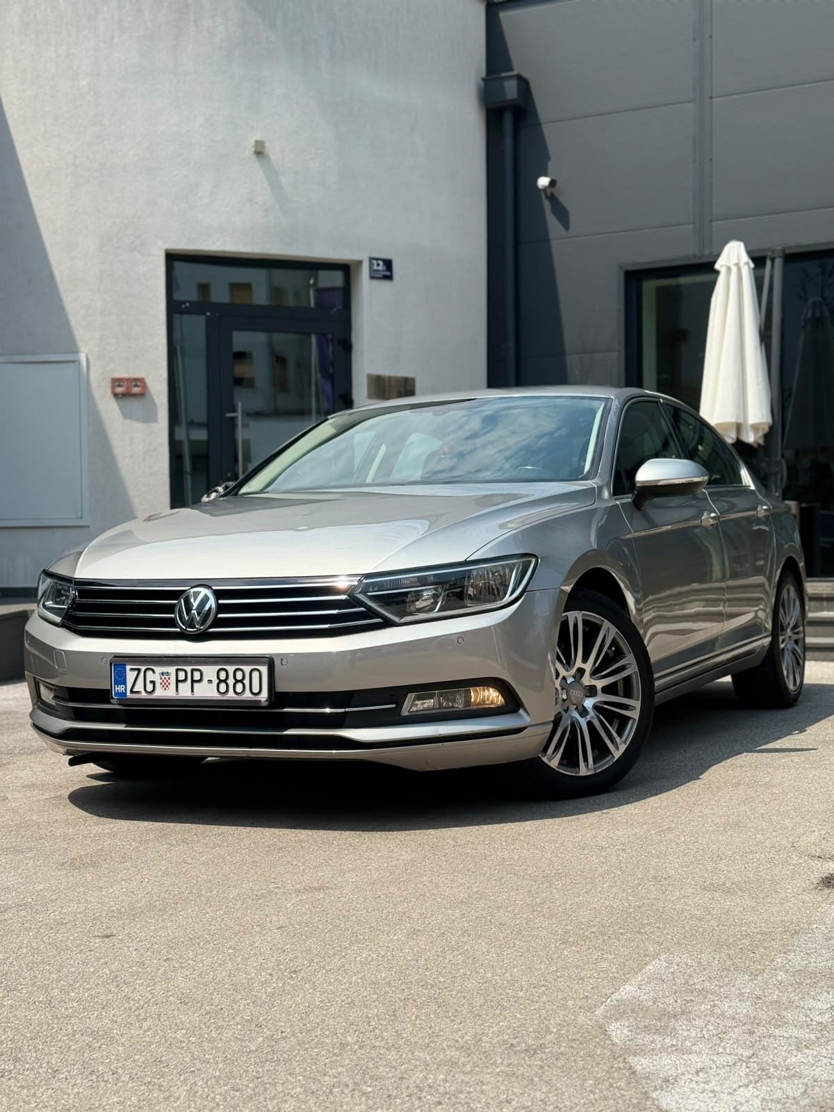 VW Passat 1,6 TDI BMT DSG, fotografija 1