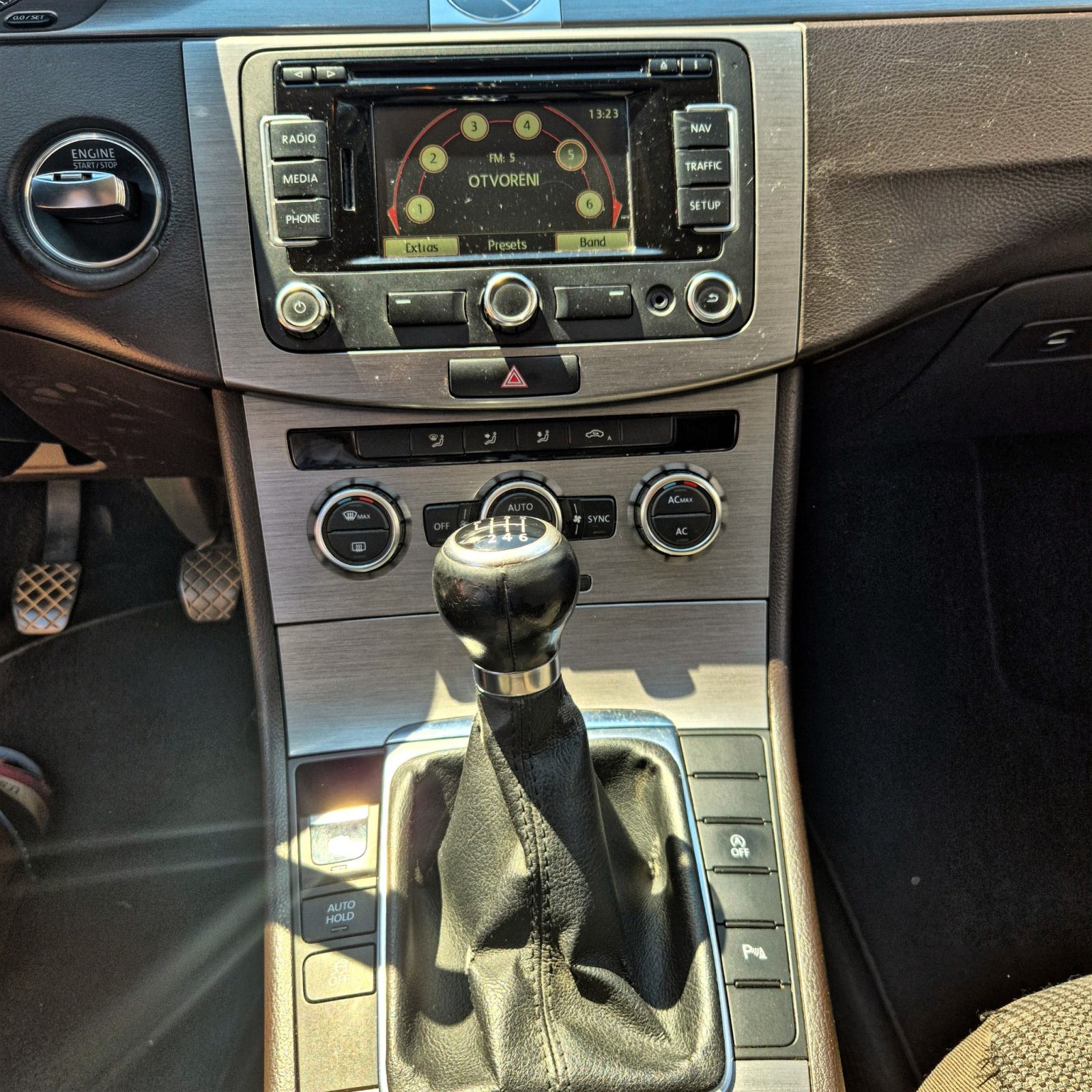 VW Passat 1,6 TDI BMT REG 08/27, SERVIS, DUGOGODIŠNJI VLASNIK, fotografija 8