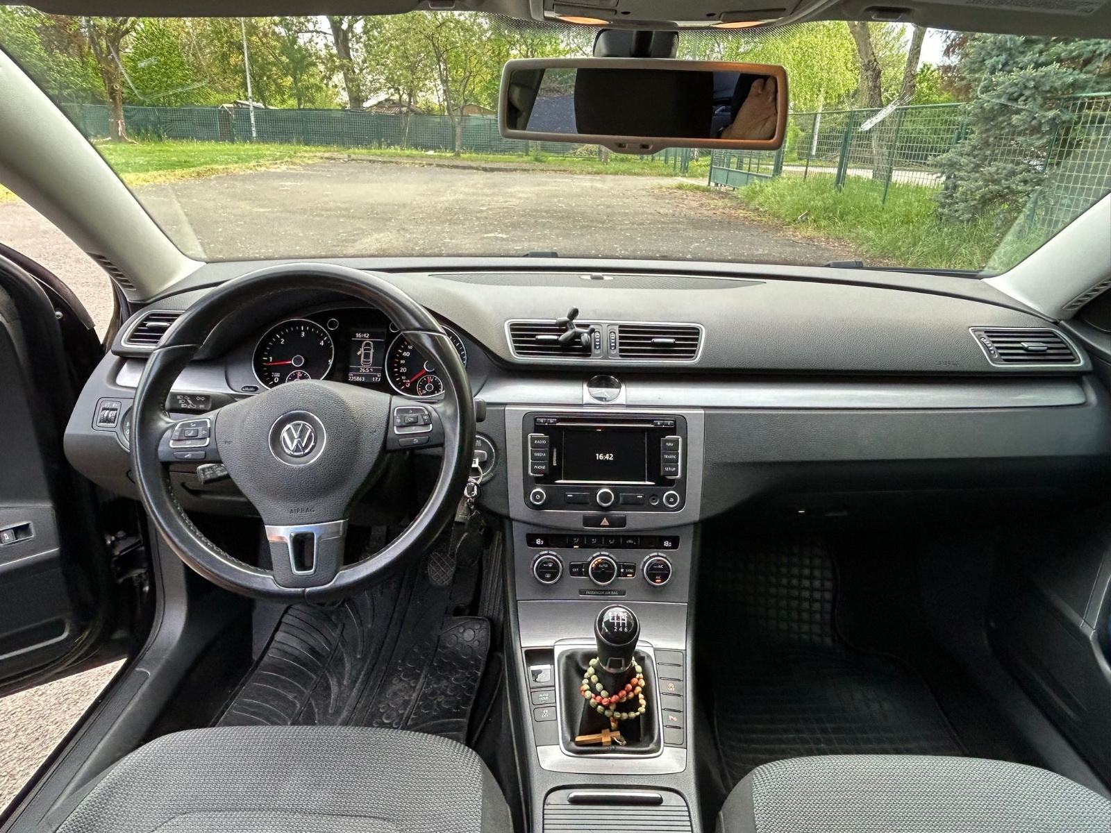 VW Passat 1,6 TDI BMT, fotografija 8