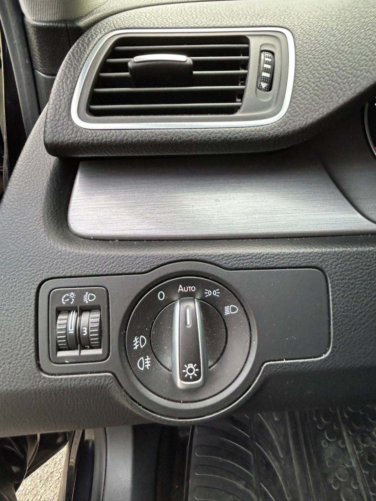 VW Passat 1,6 TDI BMT, fotografija 12