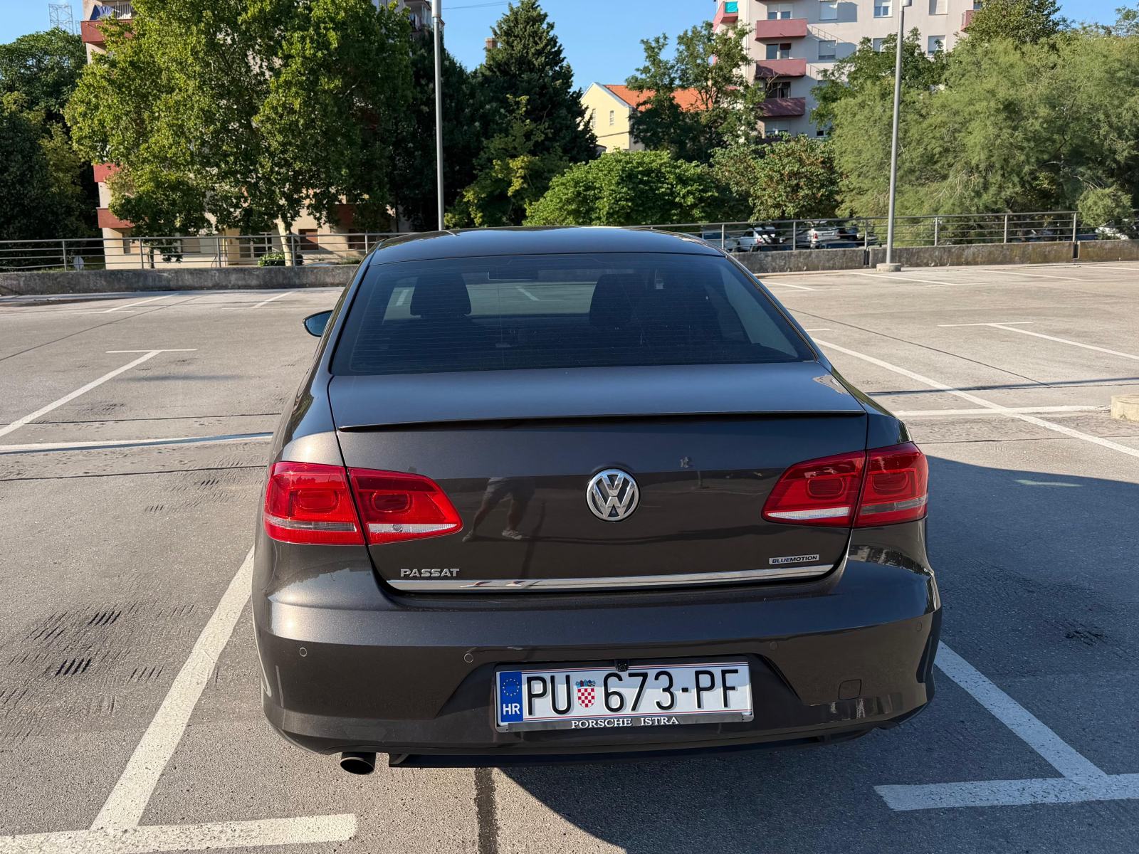 VW Passat 1,6 TDI BMT, fotografija 2