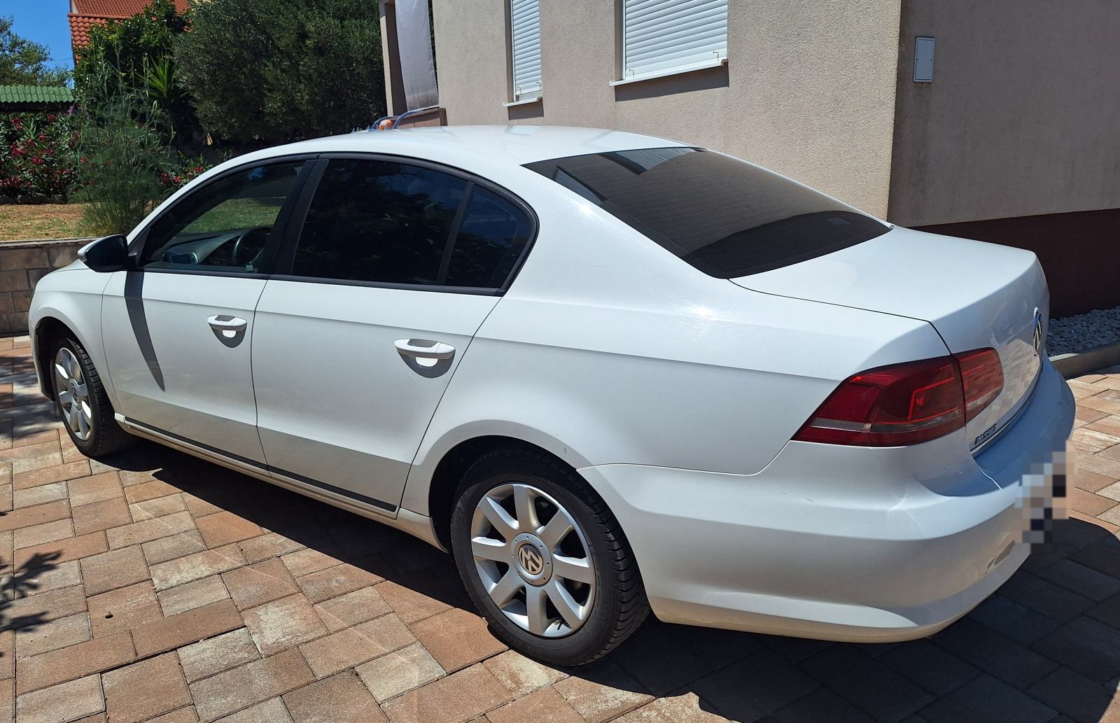 VW Passat 1,6 TDI BMT MAX SAČUVAN, TOP AUTO, NIJE UVOZ, fotografija 6