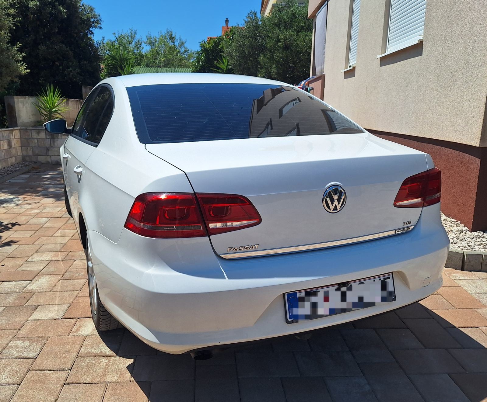 VW Passat 1,6 TDI BMT MAX SAČUVAN, TOP AUTO, NIJE UVOZ, fotografija 3
