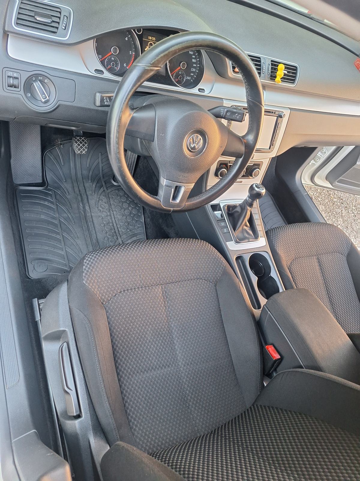VW Passat 1,6 TDI BMT MAX SAČUVAN, TOP AUTO, NIJE UVOZ, fotografija 12