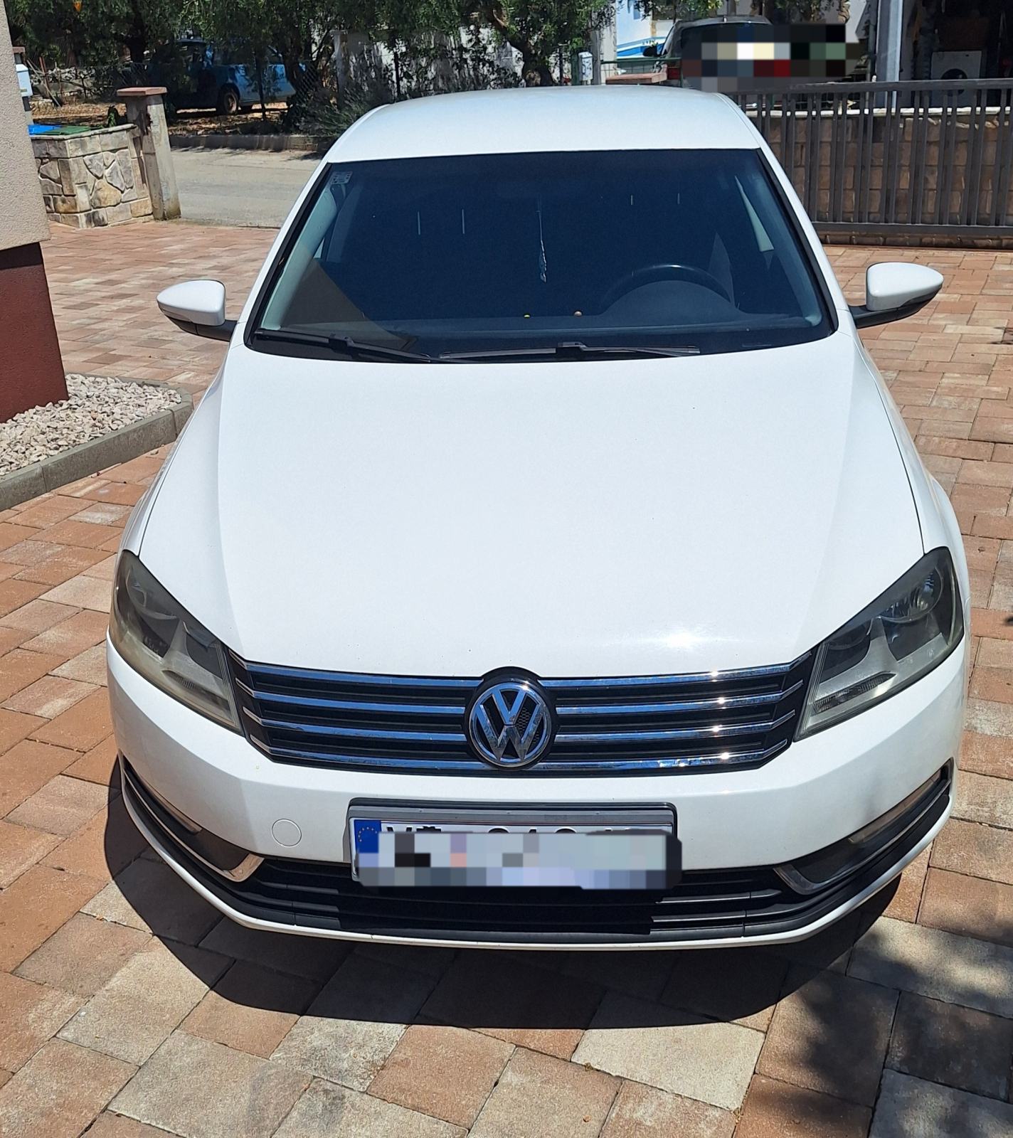 VW Passat 1,6 TDI BMT MAX SAČUVAN, TOP AUTO, NIJE UVOZ, fotografija 19
