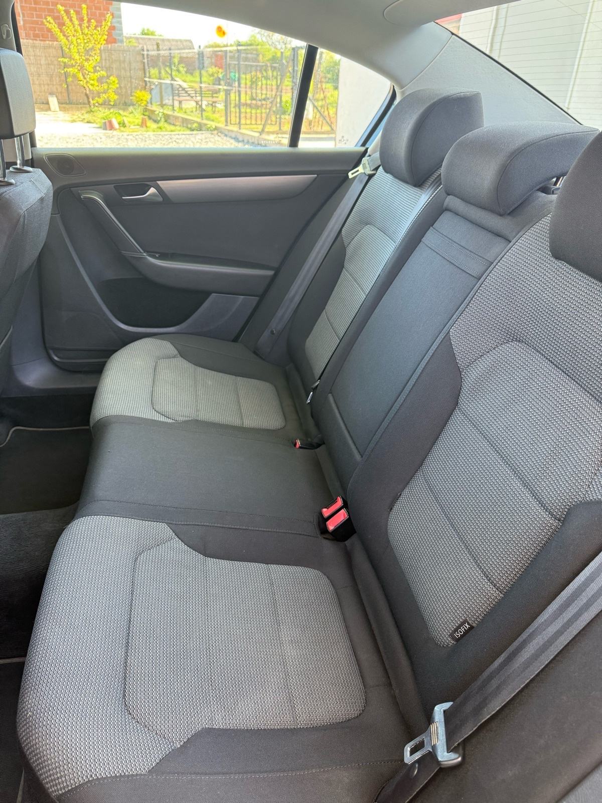 VW Passat 1,6 TDI BMT, fotografija 13