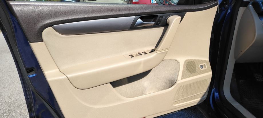 VW Passat 1,6 TDI BMT, fotografija 5