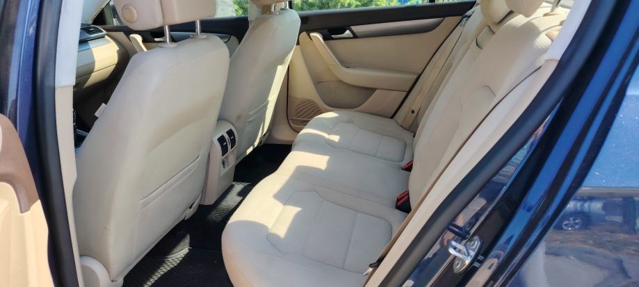VW Passat 1,6 TDI BMT, fotografija 11