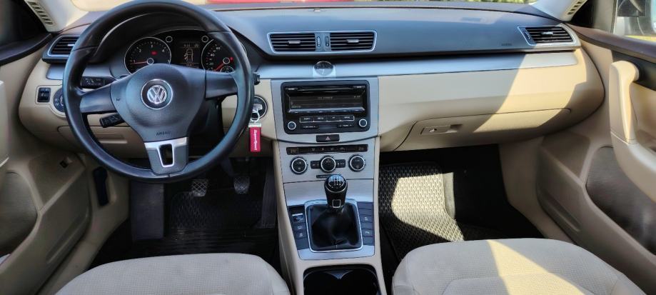 VW Passat 1,6 TDI BMT, fotografija 10