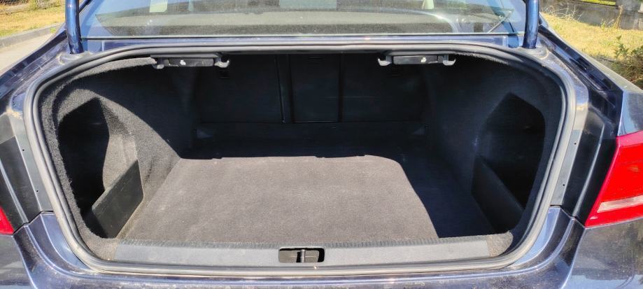 VW Passat 1,6 TDI BMT, fotografija 7