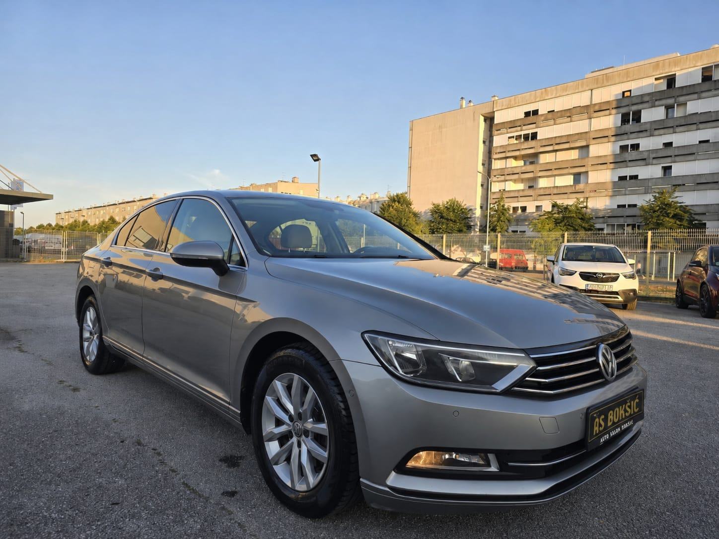 VW PASSAT 1.6 TDI COMFORTLINE * ODLIČNO STANJE * BEZ ULAGANJA *, fotografija 7