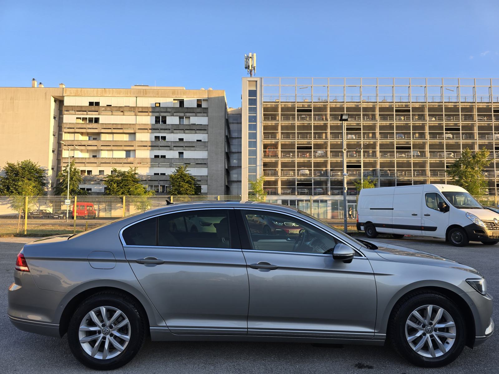 VW PASSAT 1.6 TDI COMFORTLINE * ODLIČNO STANJE * BEZ ULAGANJA *, fotografija 6