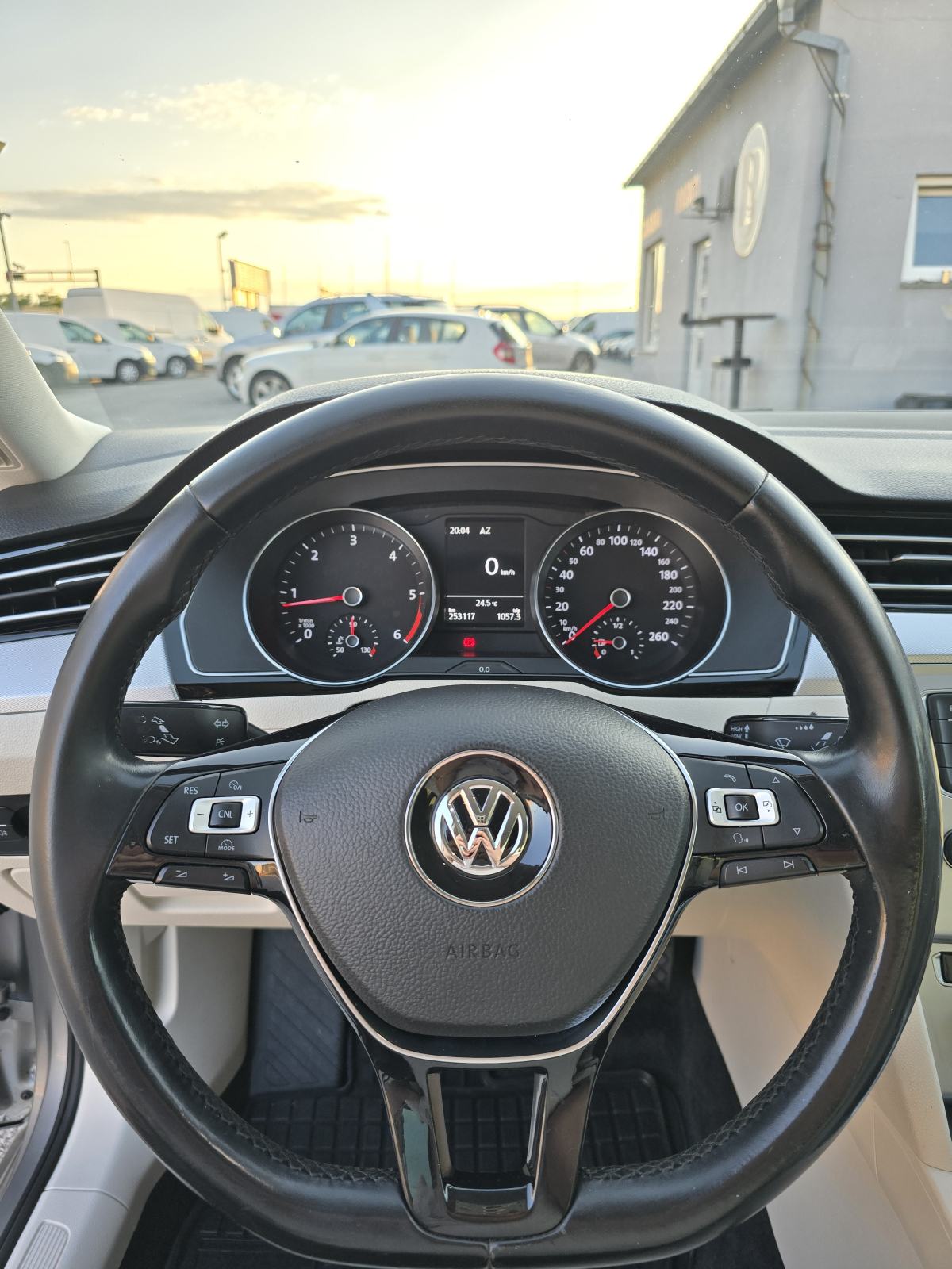 VW PASSAT 1.6 TDI COMFORTLINE * ODLIČNO STANJE * BEZ ULAGANJA *, fotografija 12