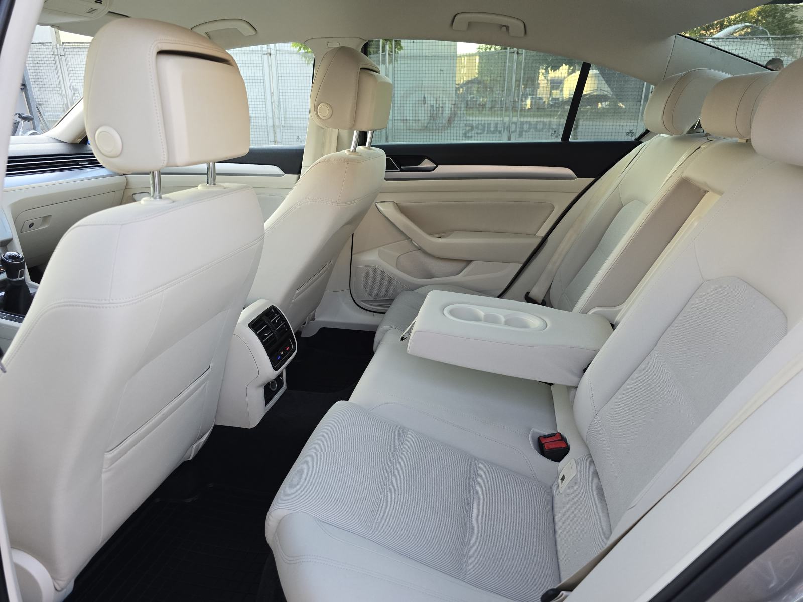 VW PASSAT 1.6 TDI COMFORTLINE * ODLIČNO STANJE * BEZ ULAGANJA *, fotografija 18
