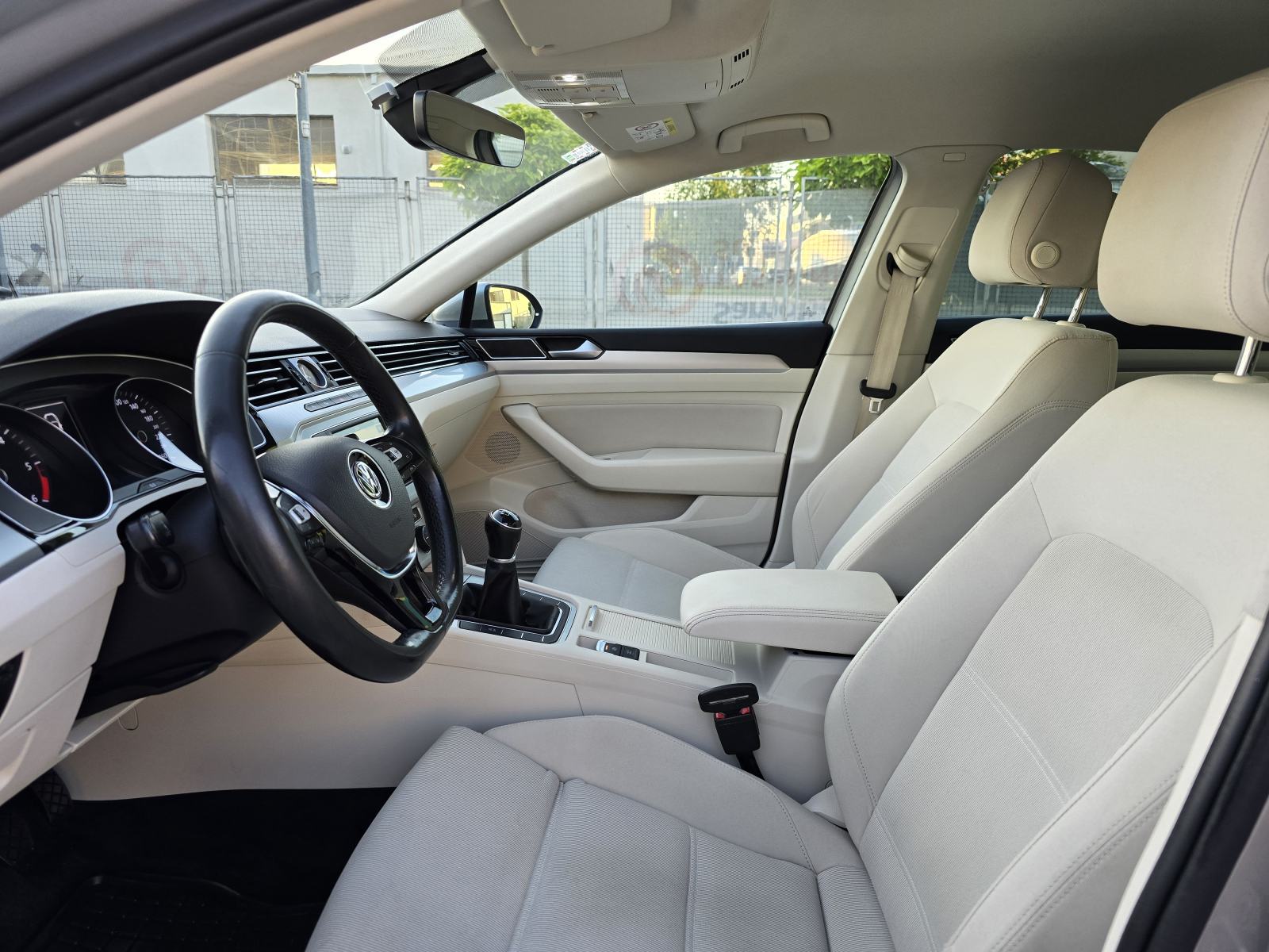 VW PASSAT 1.6 TDI COMFORTLINE * ODLIČNO STANJE * BEZ ULAGANJA *, fotografija 16