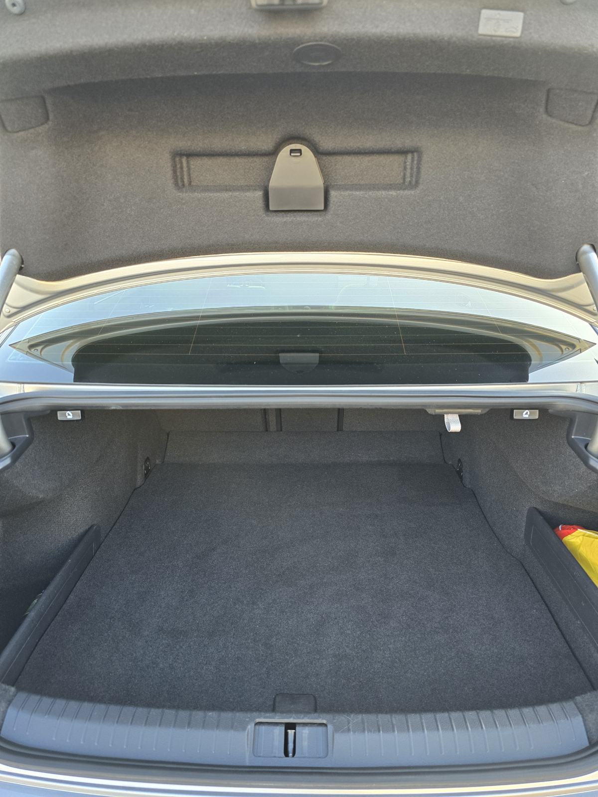 VW PASSAT 1.6 TDI COMFORTLINE * ODLIČNO STANJE * BEZ ULAGANJA *, fotografija 20