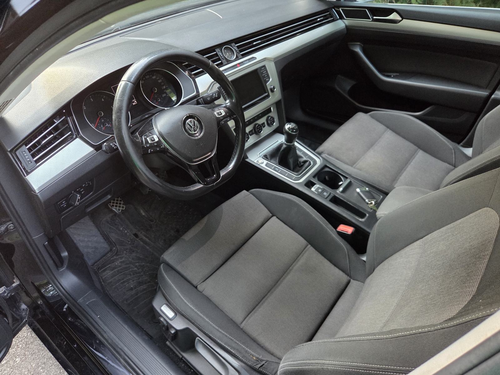 VW Passat 1,6 TDI Comfortline, fotografija 9