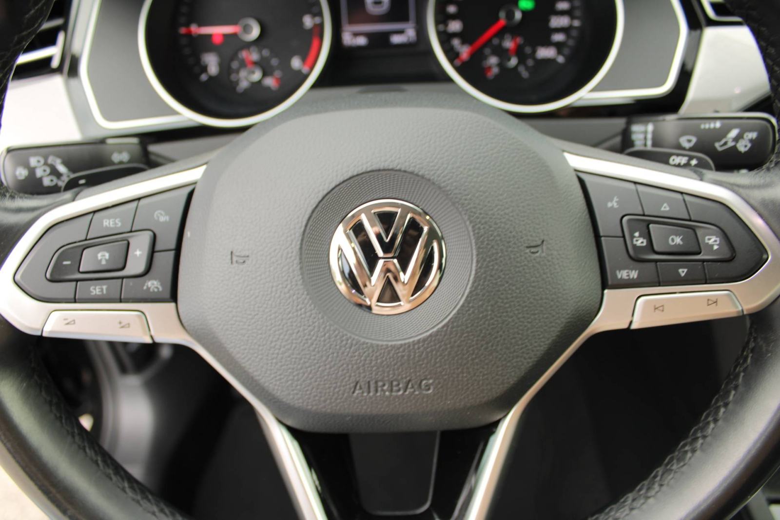 VW Passat 1.6 TDi DSG *LED, NAVIGACIJA, KAMERA*, fotografija 16