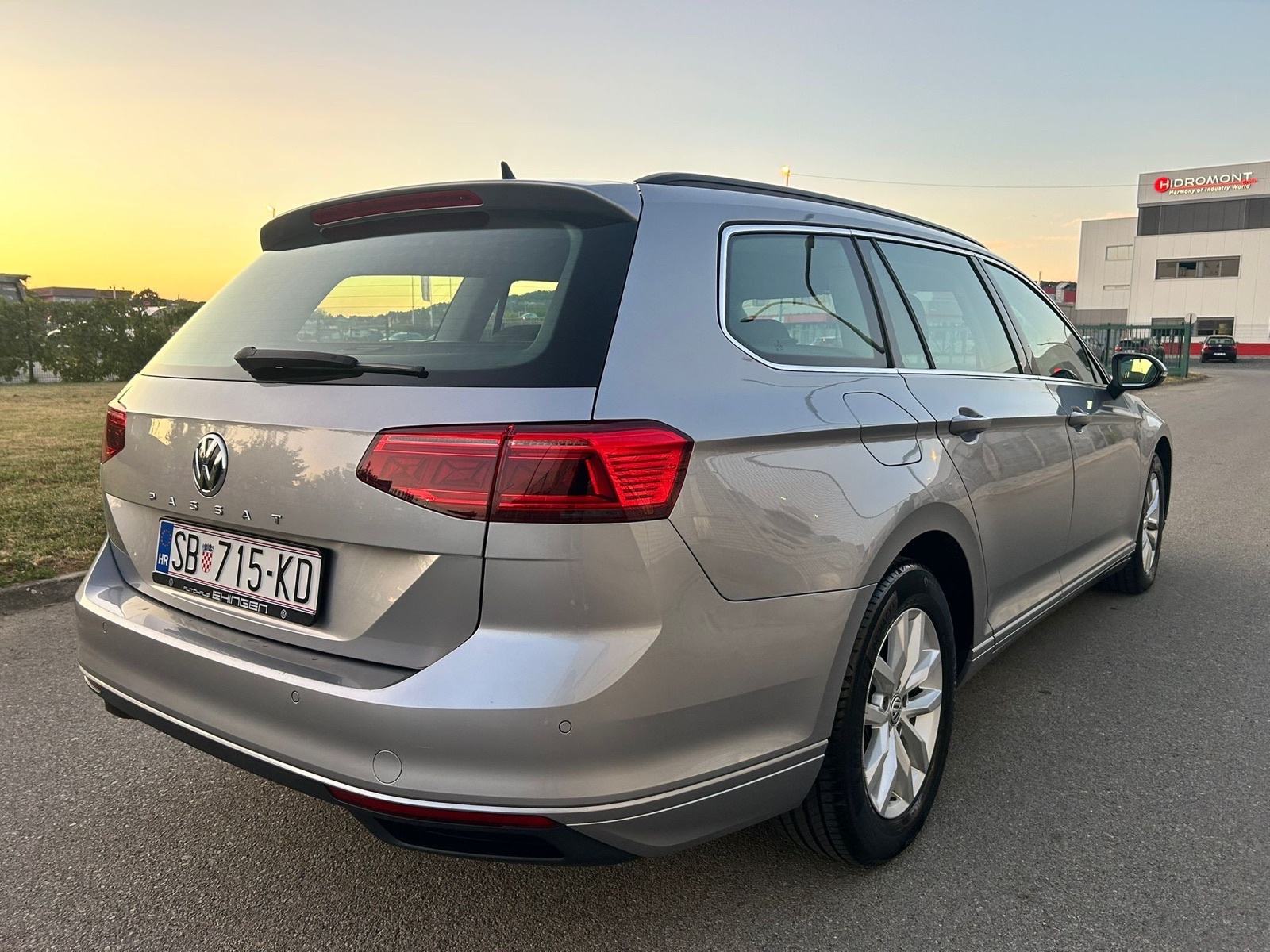 VW Passat 1,6 TDI DSG / Redizajn / Reg 1.g. / Zamjena /, fotografija 9
