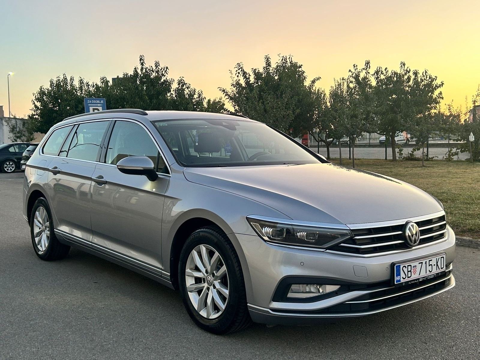 VW Passat 1,6 TDI DSG / Redizajn / Reg 1.g. / Zamjena /, fotografija 11