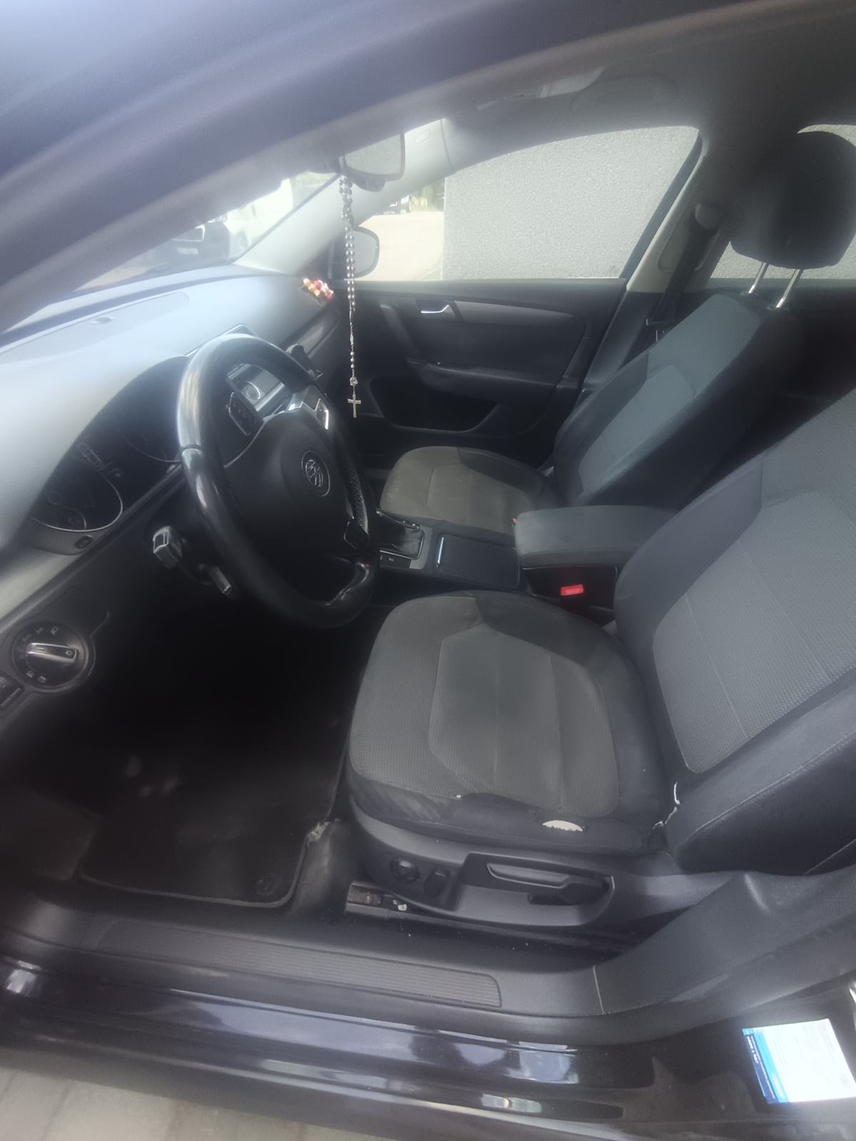 VW Passat 1,6 TDI- dugogodišnji vlasnik, nove gume, reg do 07/2027, fotografija 6