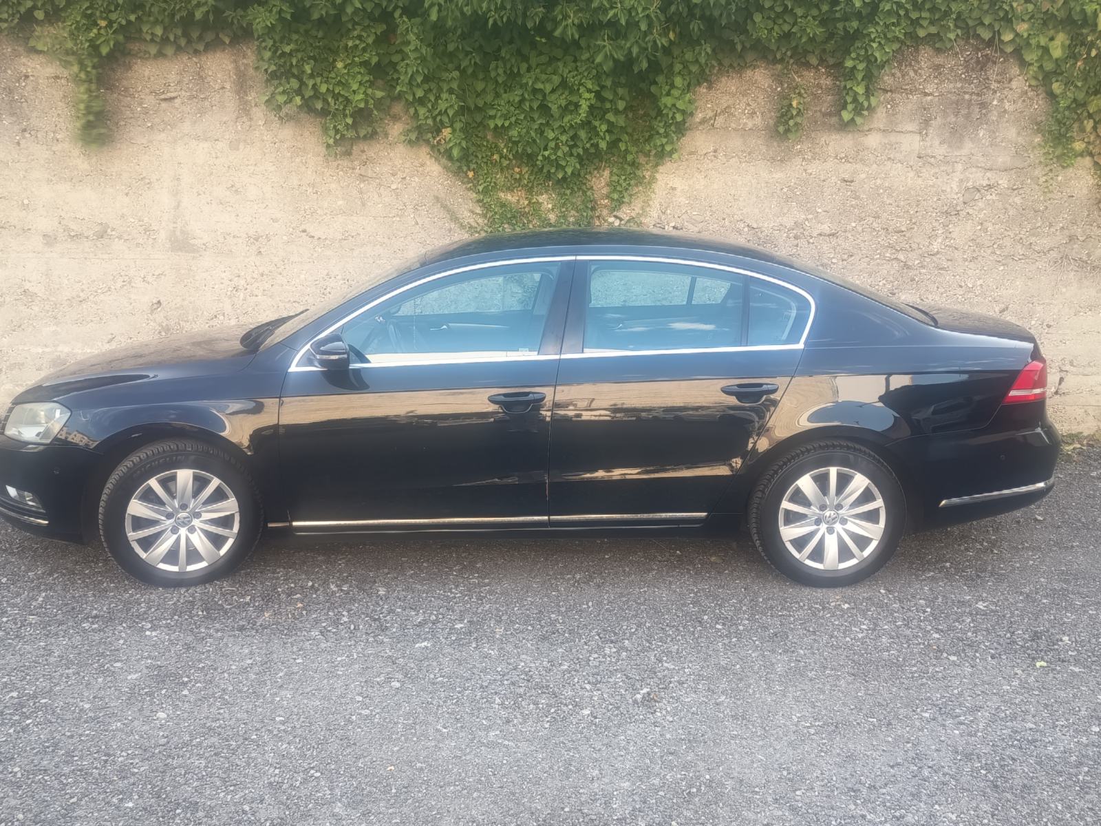 VW Passat 1,6 TDI- dugogodišnji vlasnik, nove gume, reg do 07/2027, fotografija 11