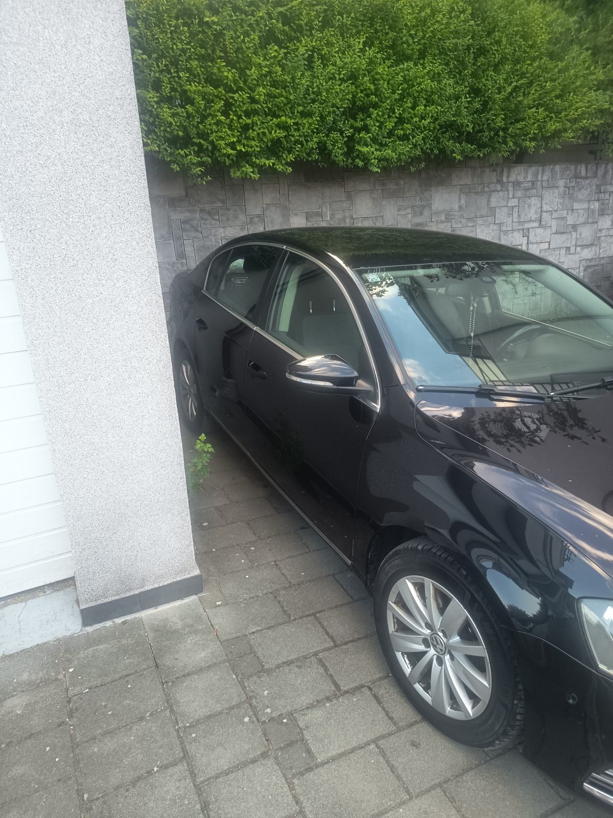 VW Passat 1,6 TDI- dugogodišnji vlasnik, nove gume, reg do 07/2027, fotografija 2