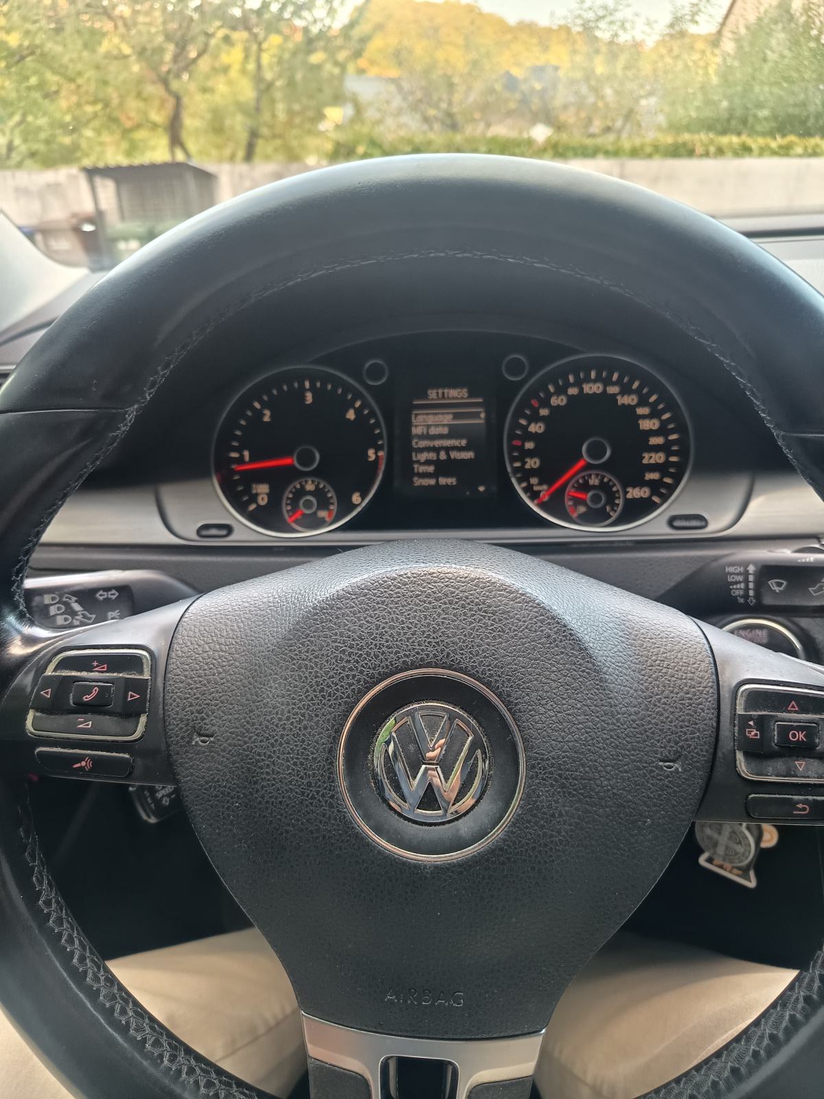 VW Passat 1,6 TDI- dugogodišnji vlasnik, nove gume, reg do 07/2027, fotografija 10