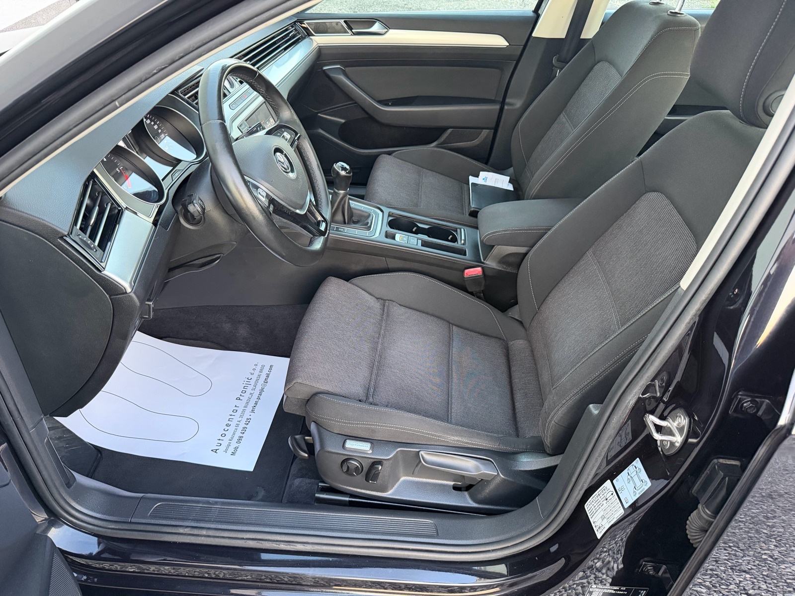 VW Passat 1,6 TDI kamera navigacija veliki servis, fotografija 13