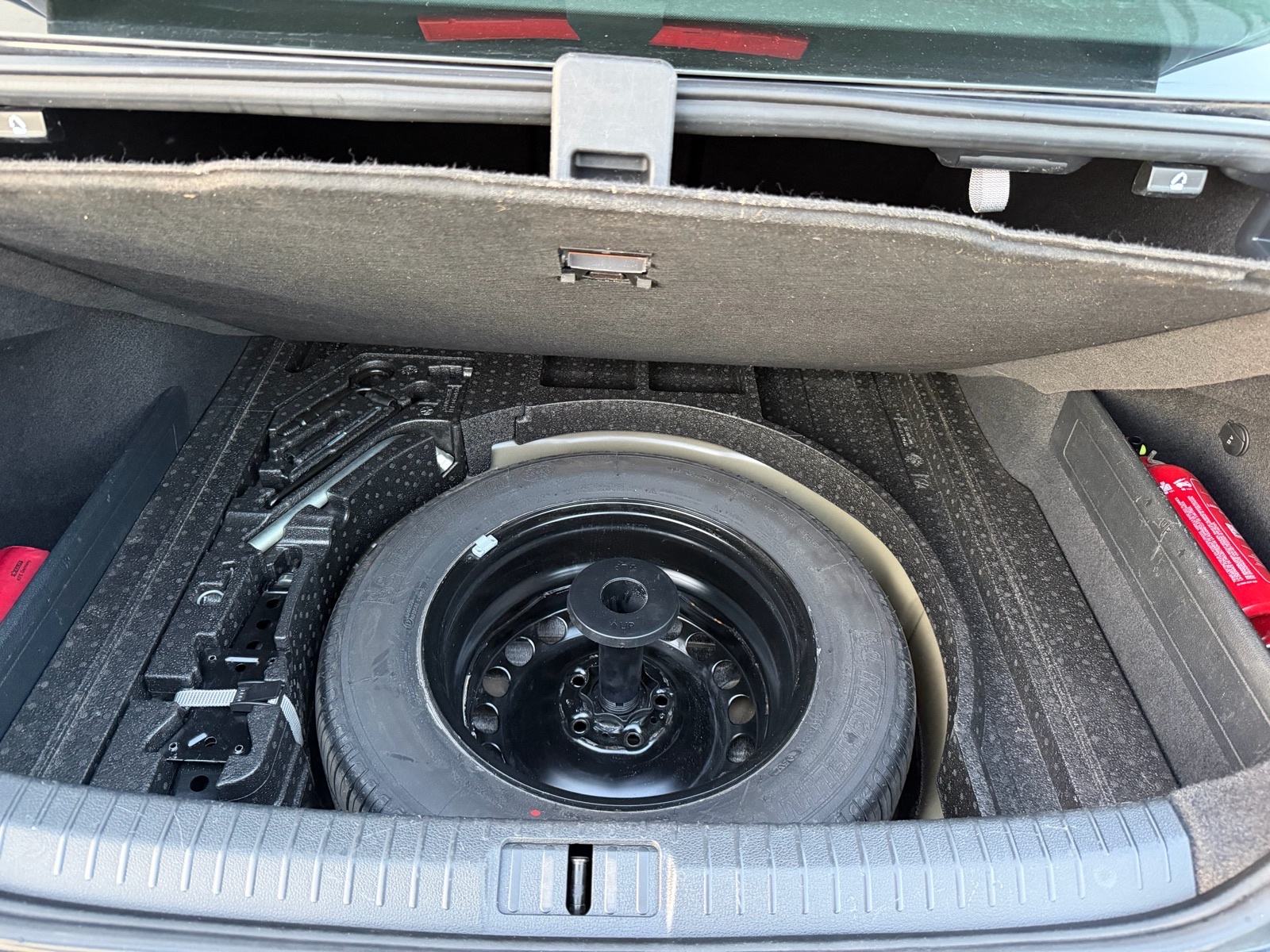 VW Passat 1,6 TDI kamera navigacija veliki servis, fotografija 16